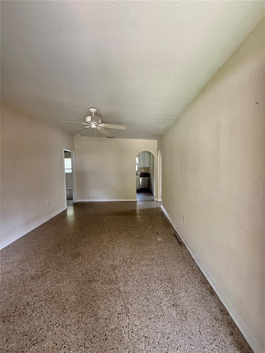 Image 4 of 6 For 3414 Oakellar Avenue