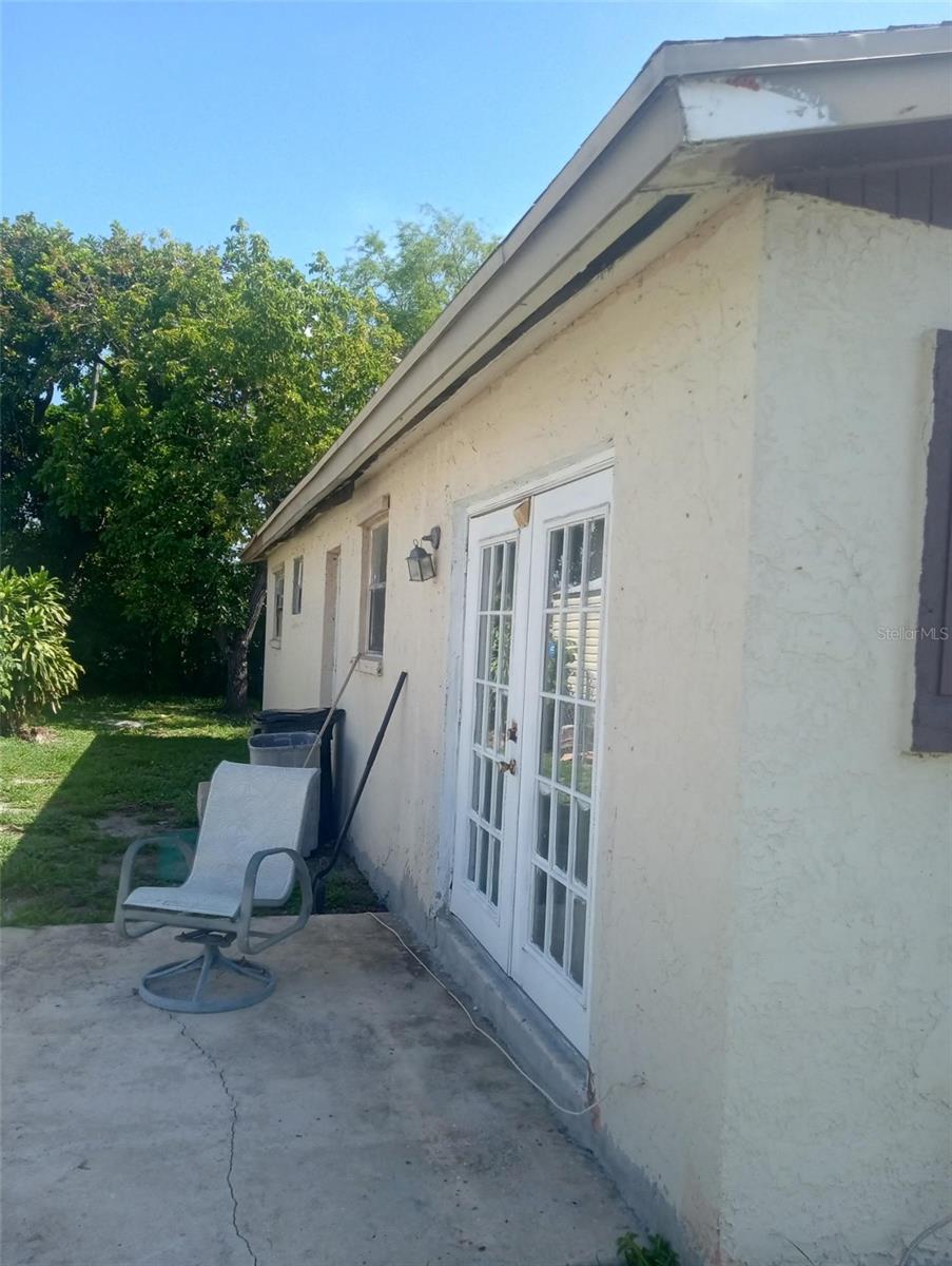 Image 3 of 8 For 517 10th Street