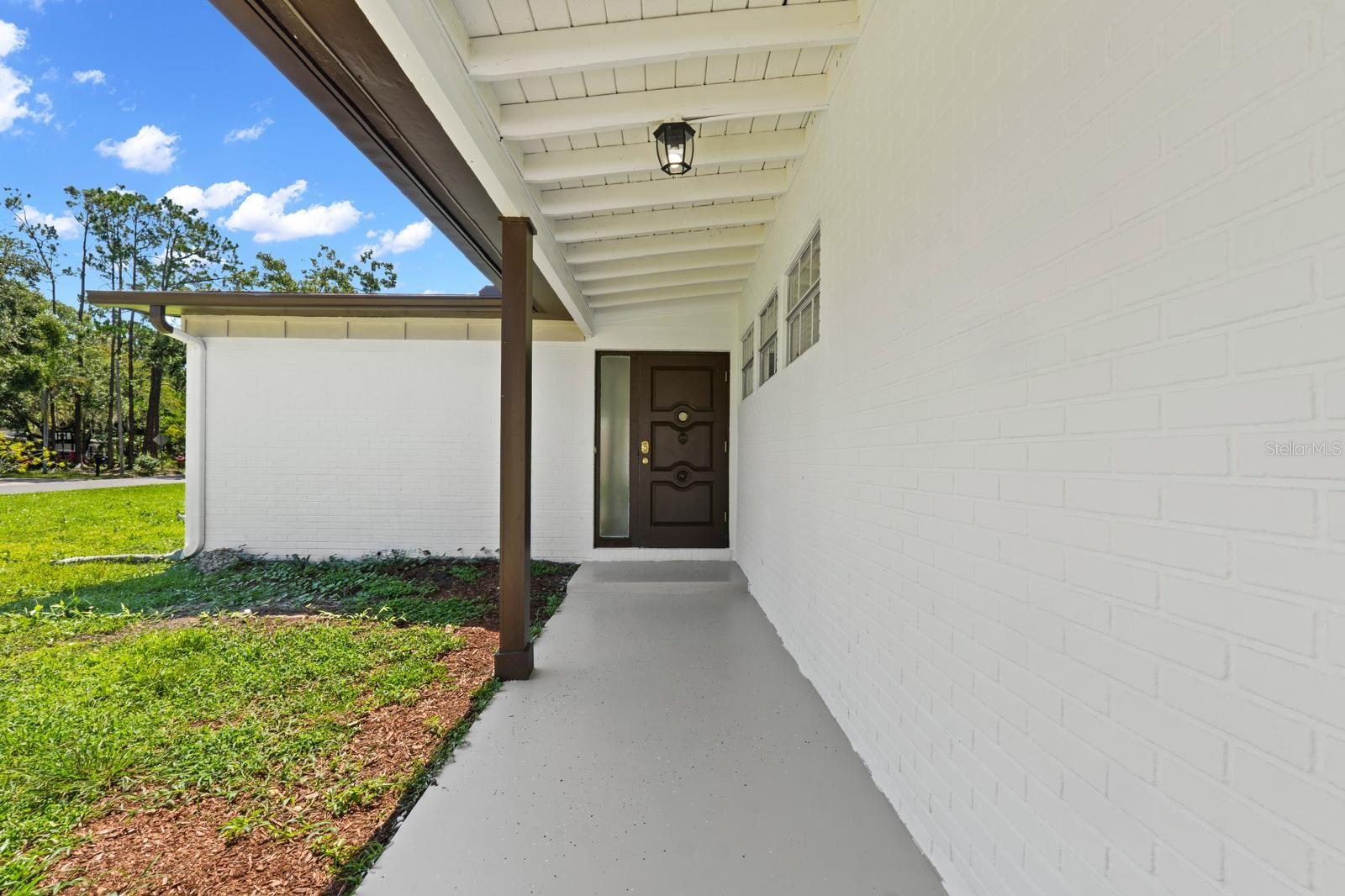 Image 5 of 42 For 503 Broxburn Avenue