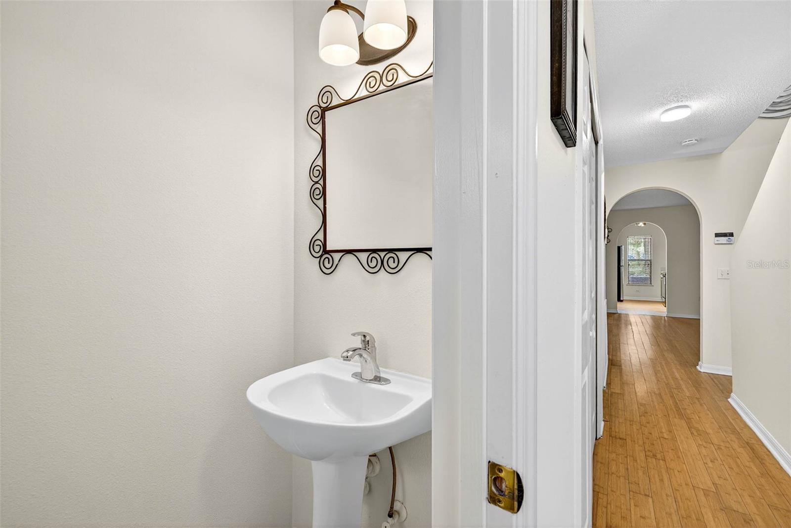 Image 20 of 42 For 4656 Ashburn Square Drive