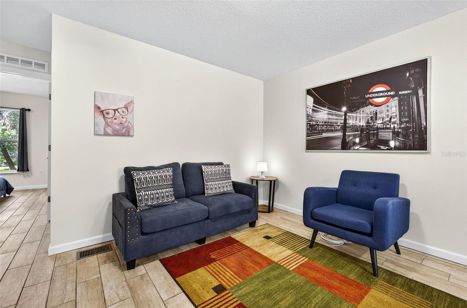 Image 24 of 42 For 4656 Ashburn Square Drive