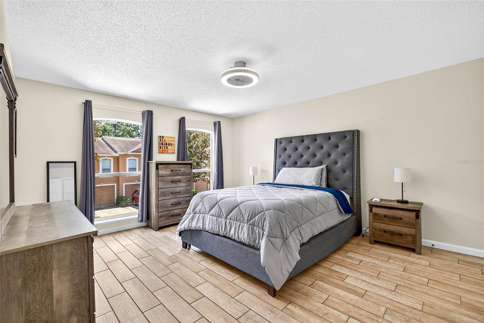 Image 33 of 42 For 4656 Ashburn Square Drive