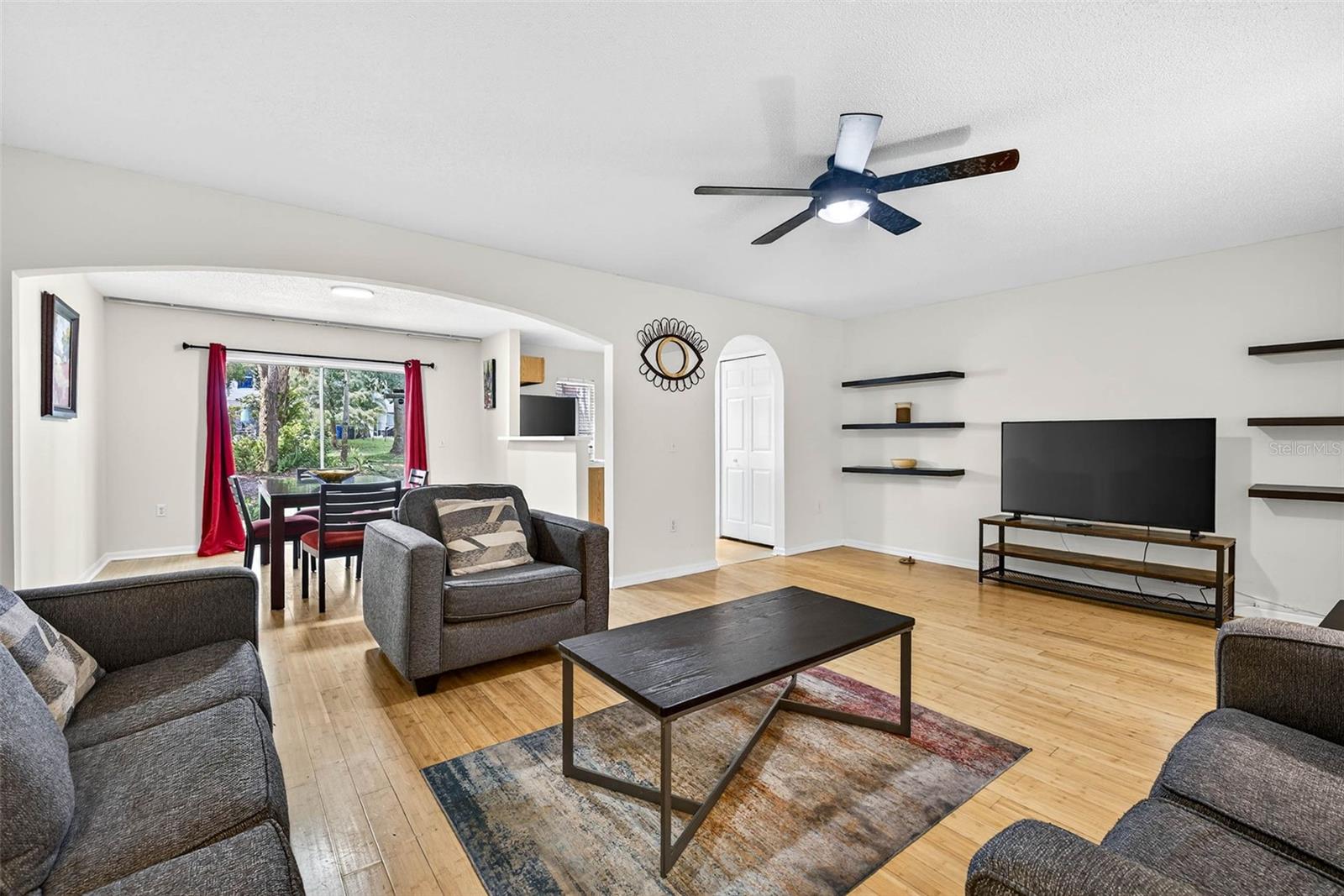 Image 9 of 42 For 4656 Ashburn Square Drive