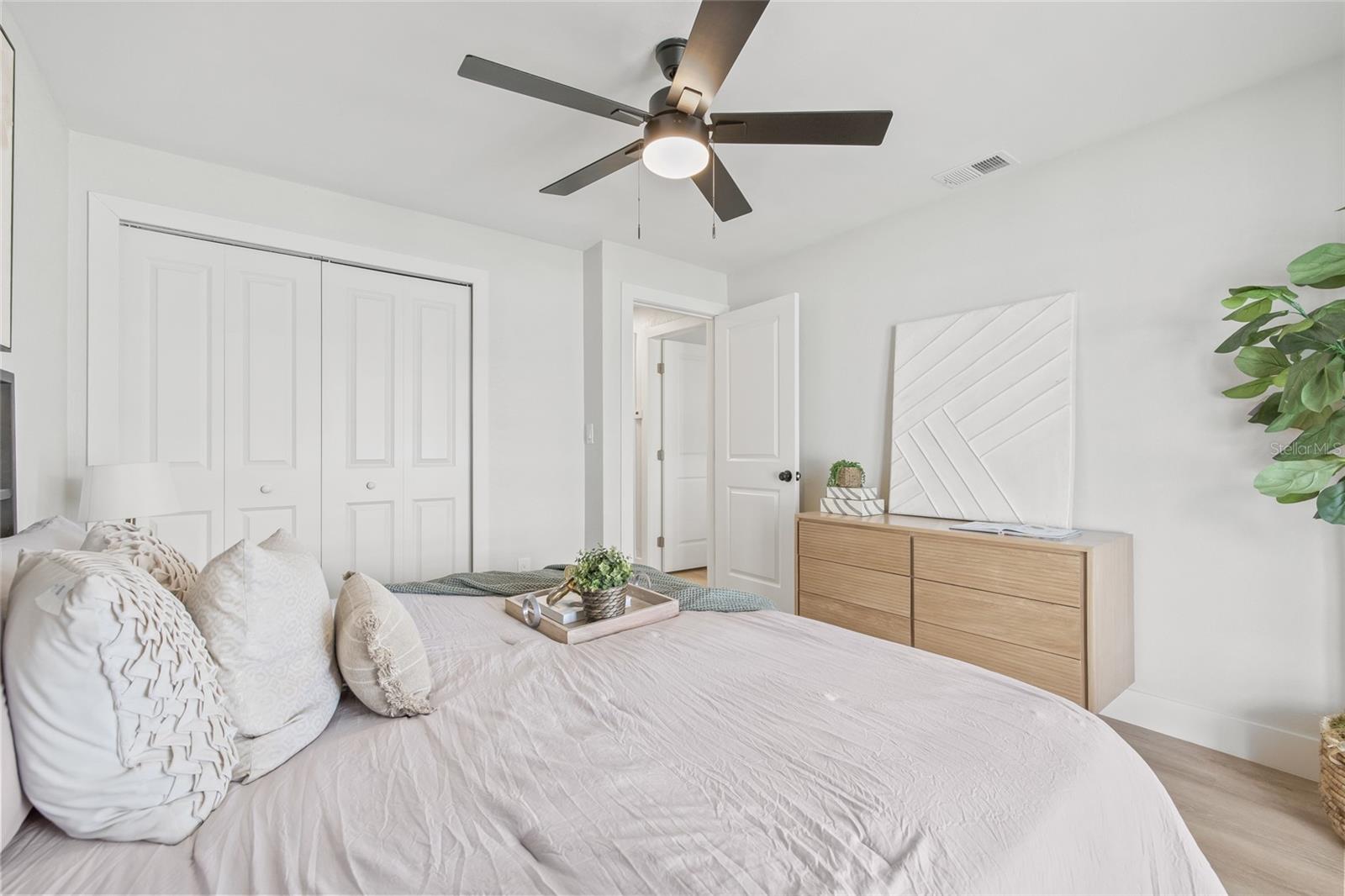 Image 11 of 23 For 2435 18th Avenue N