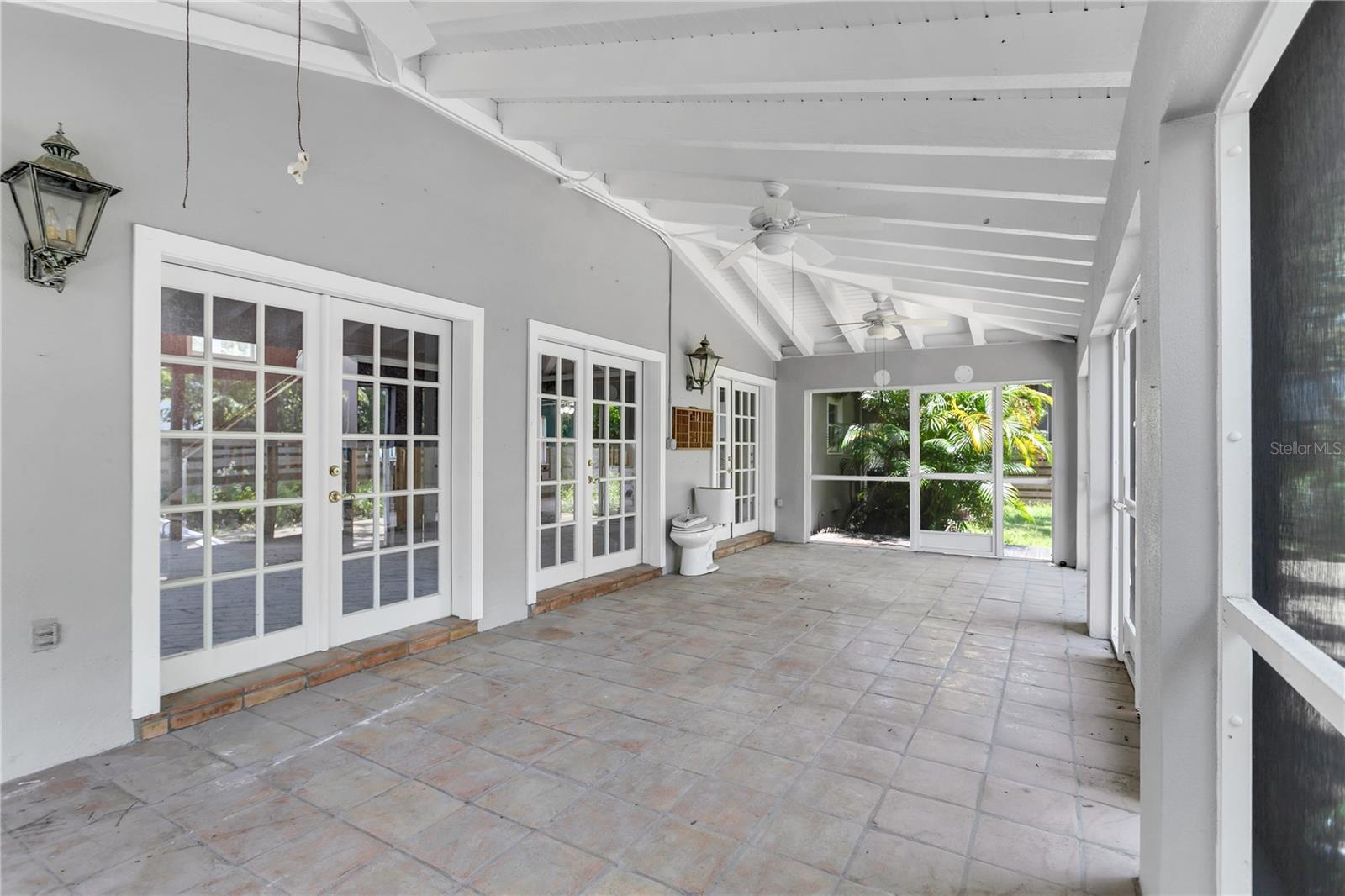 Image 34 of 39 For 2506 Gardner Court
