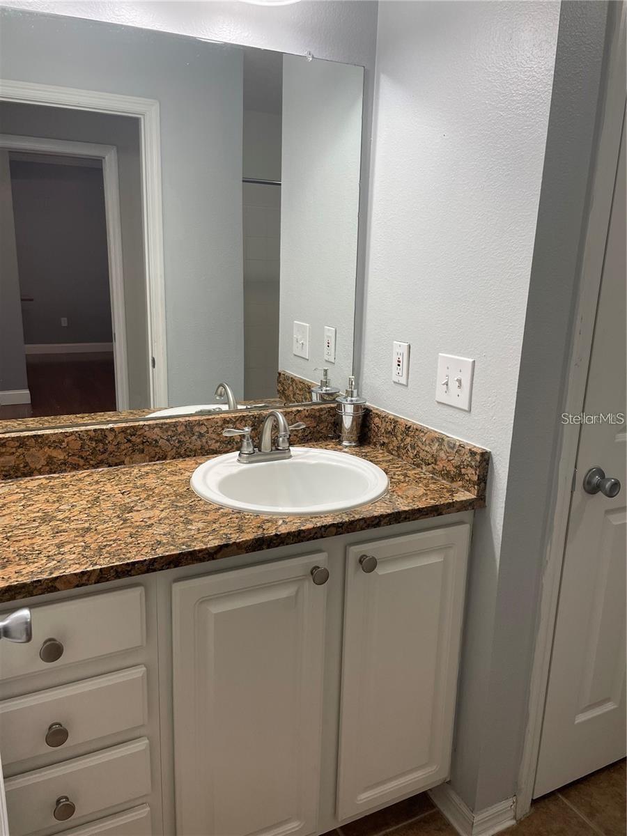 Image 16 of 20 For 501 Knights Run Avenue 1124