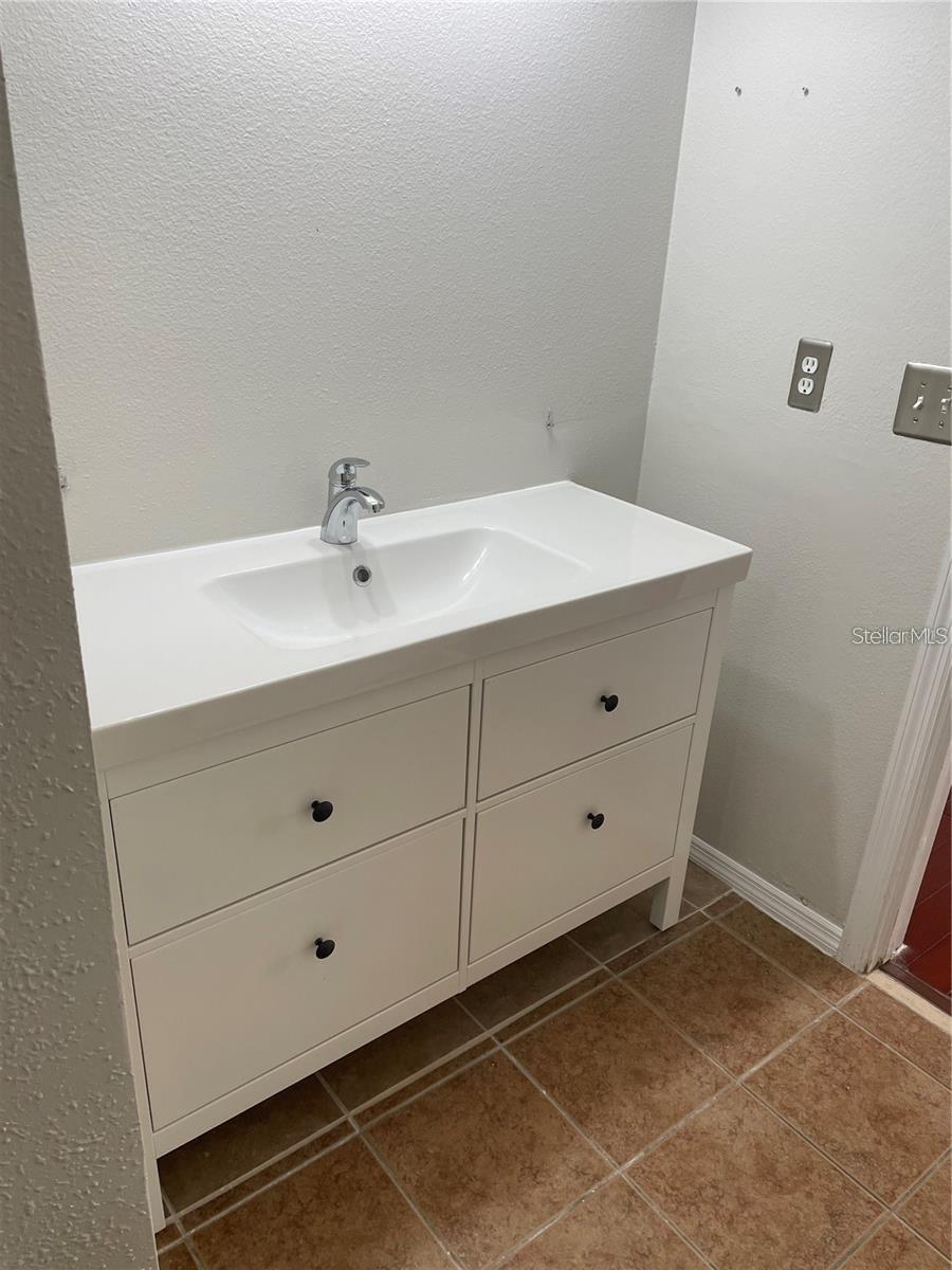 Image 9 of 20 For 501 Knights Run Avenue 1124