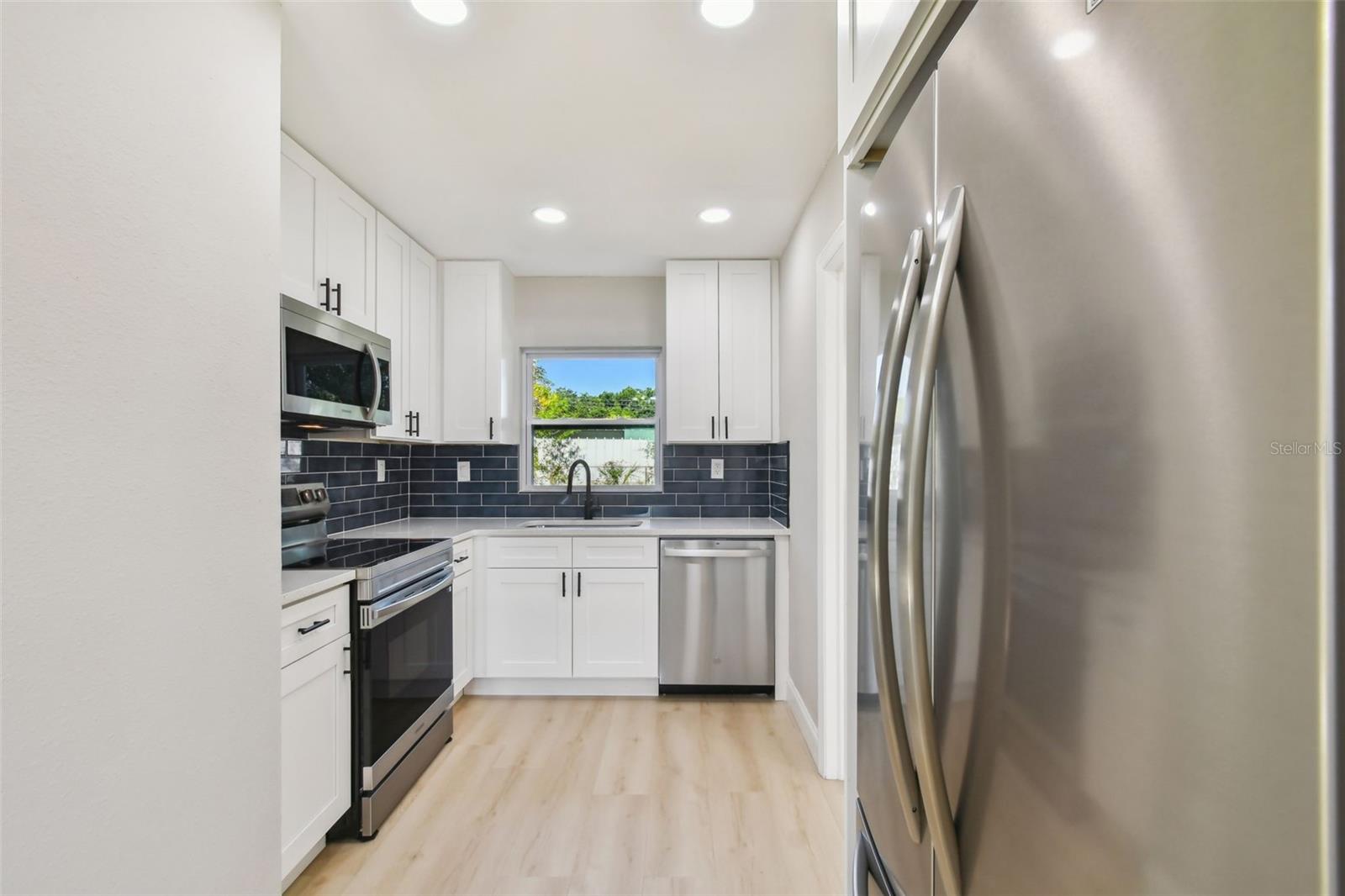 Image 11 of 66 For 4224 Empire Place