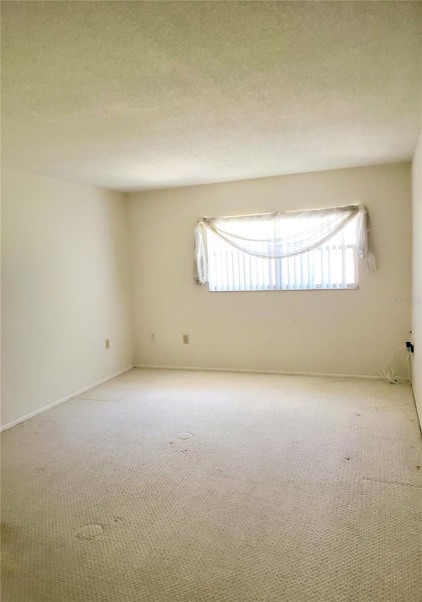 Image 14 of 19 For 11132 Pembridge Court 3