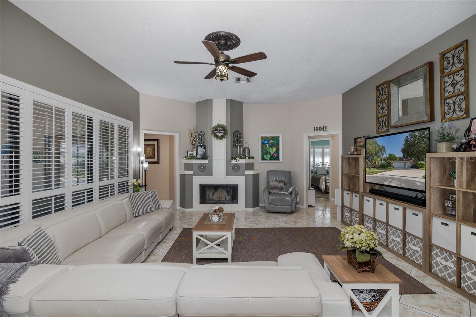 Image 14 of 47 For 15108 Elmcrest Street
