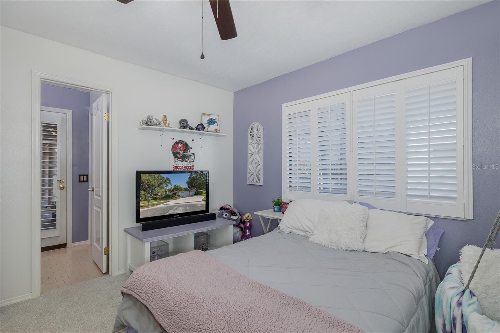 Image 26 of 47 For 15108 Elmcrest Street
