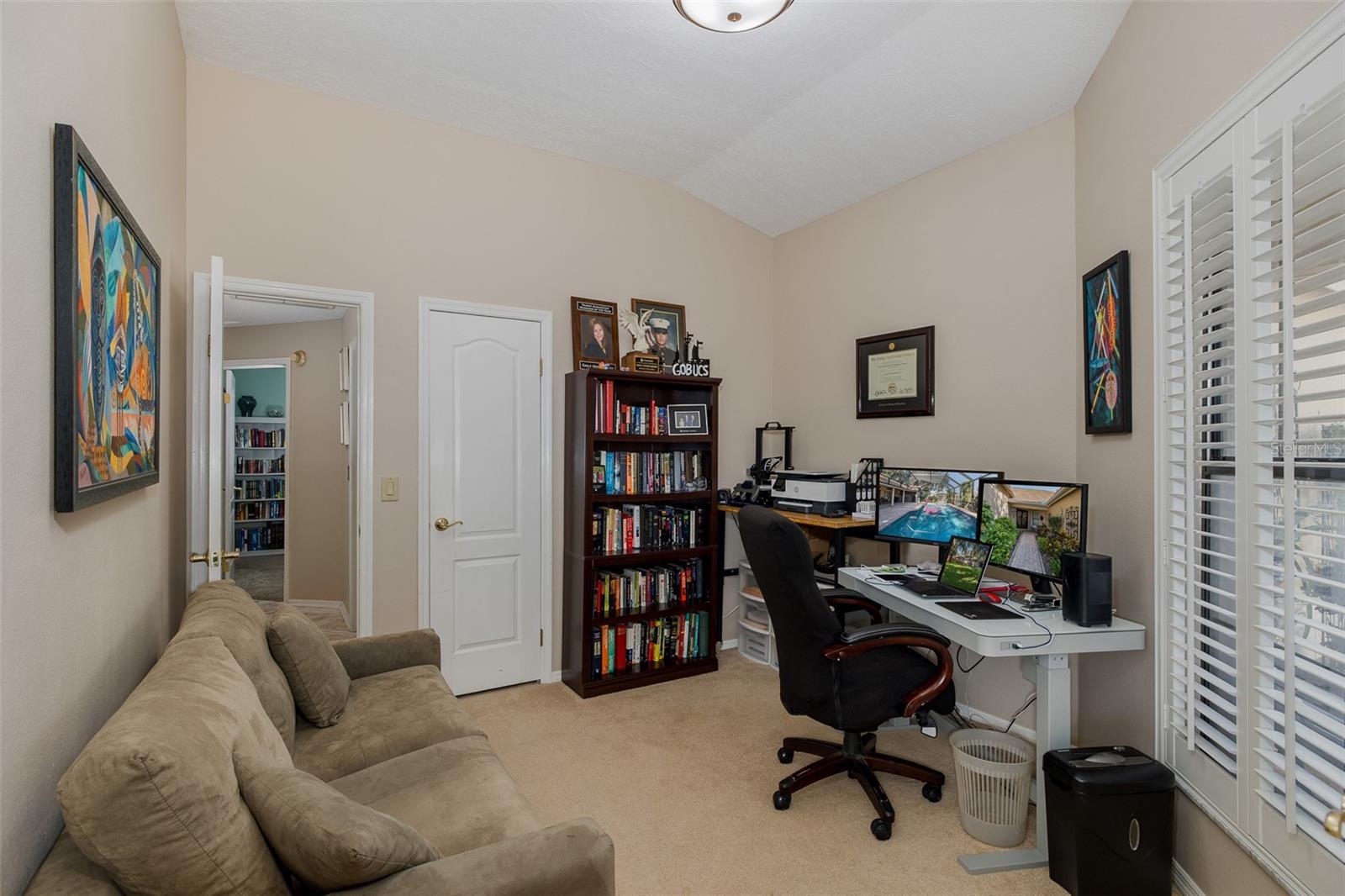 Image 29 of 47 For 15108 Elmcrest Street