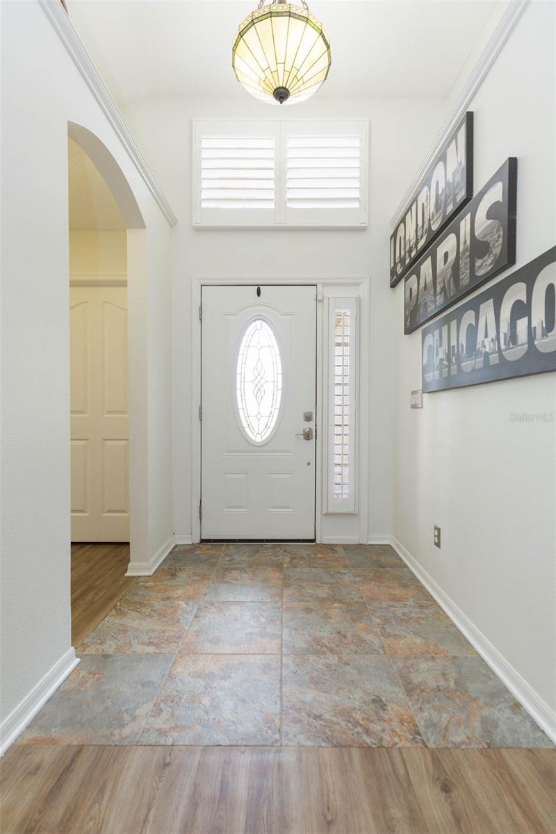 Image 9 of 63 For 876 Addison Drive Ne