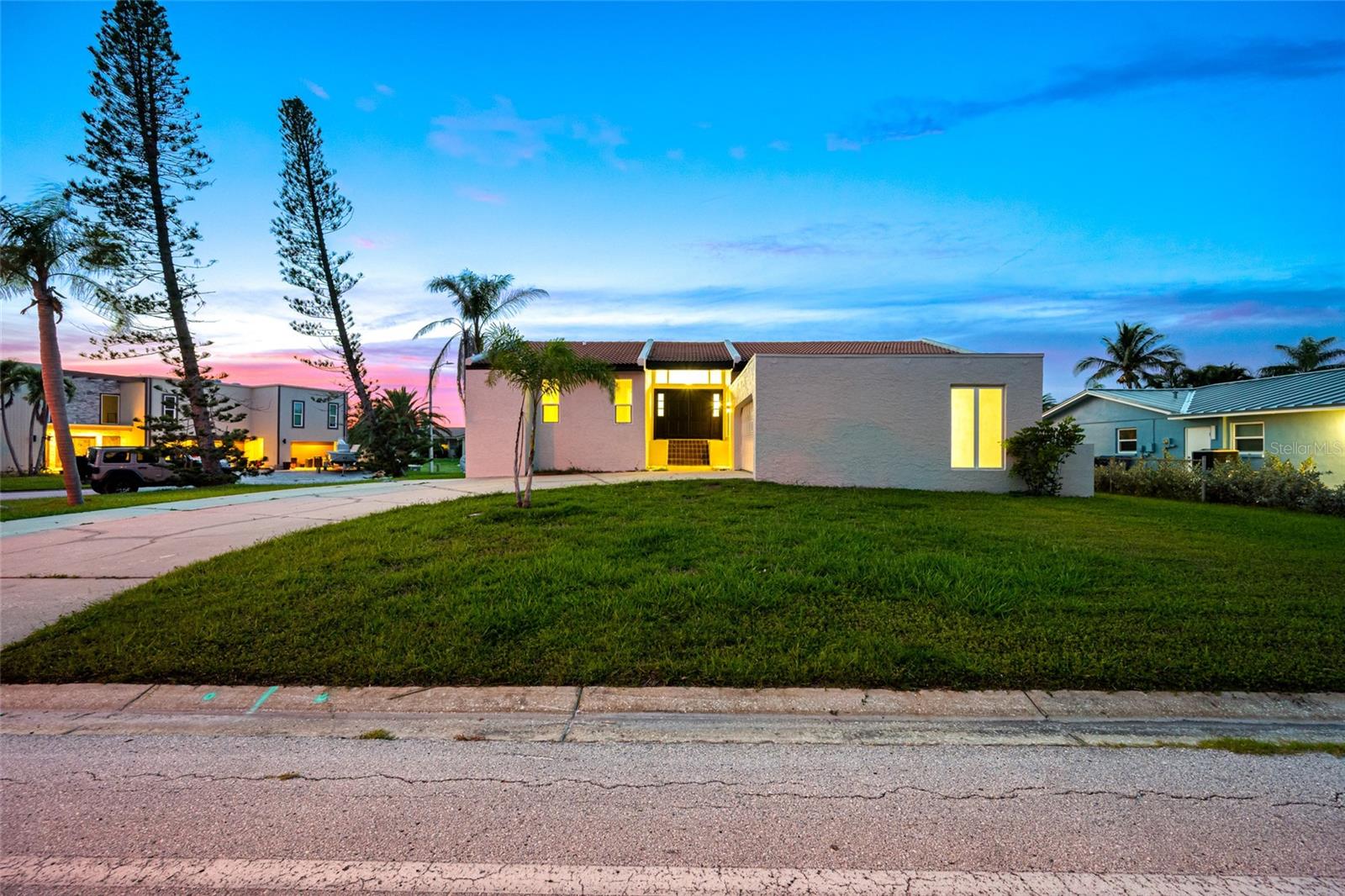 Image 2 of 61 For 809 59th Avenue