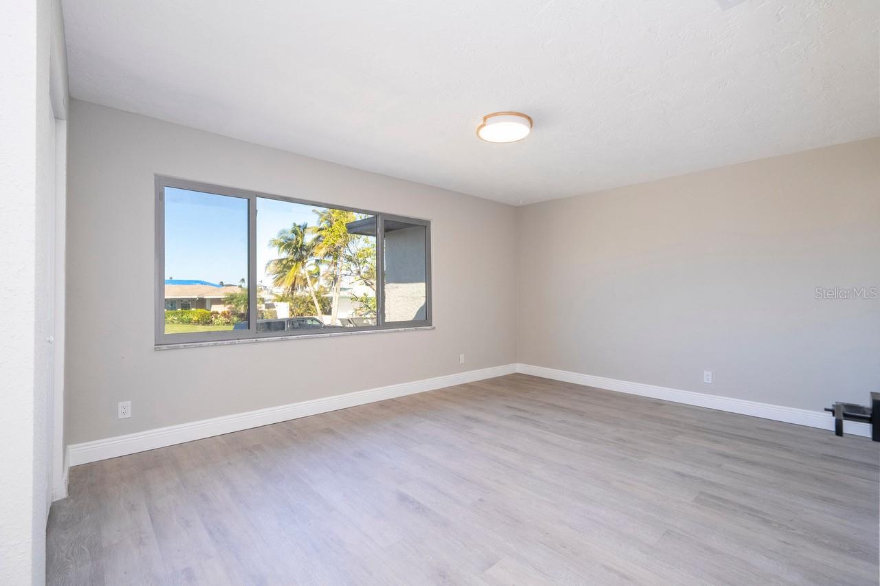 Image 46 of 61 For 809 59th Avenue