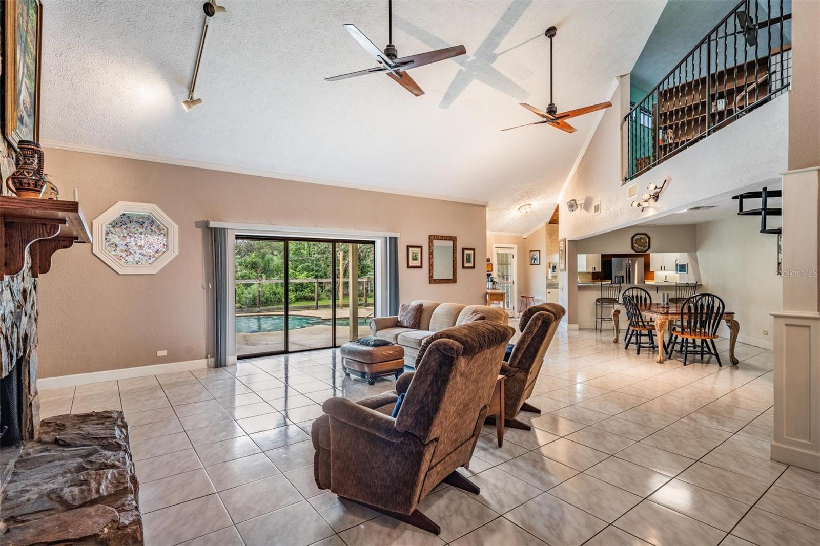 Image 6 of 38 For 6911 Daubon Court