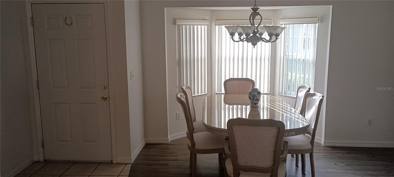Image 6 of 18 For 2418 New Haven Circle 2418