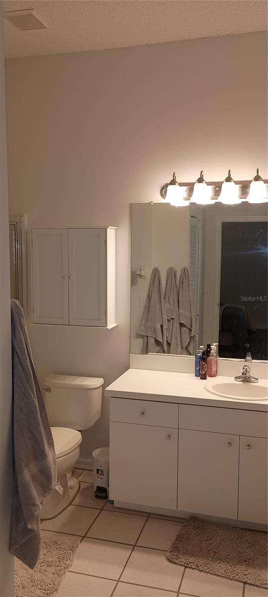 Image 8 of 18 For 2418 New Haven Circle 2418