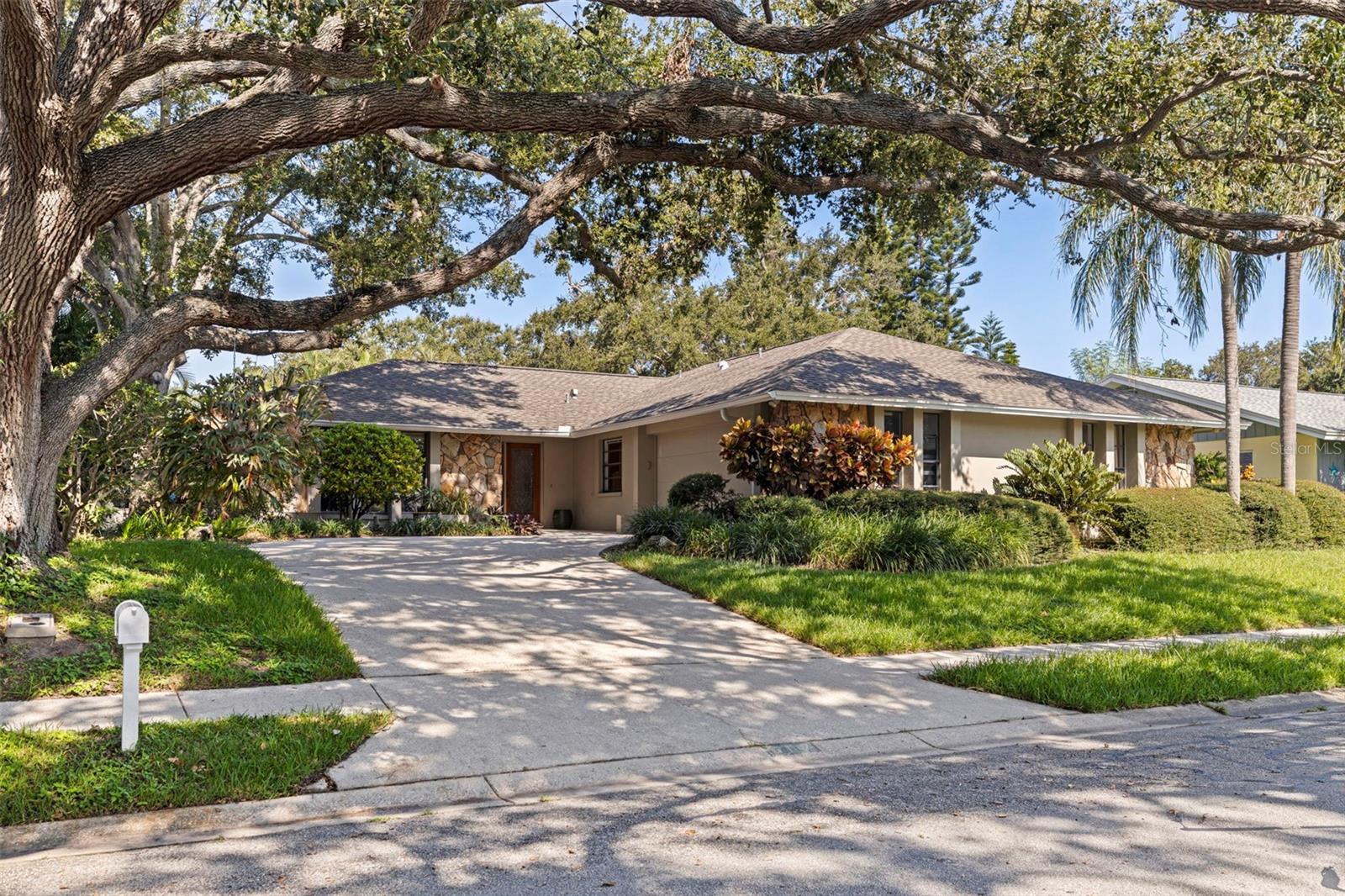Details for 707 Knollwood Drive, LARGO, FL 33770