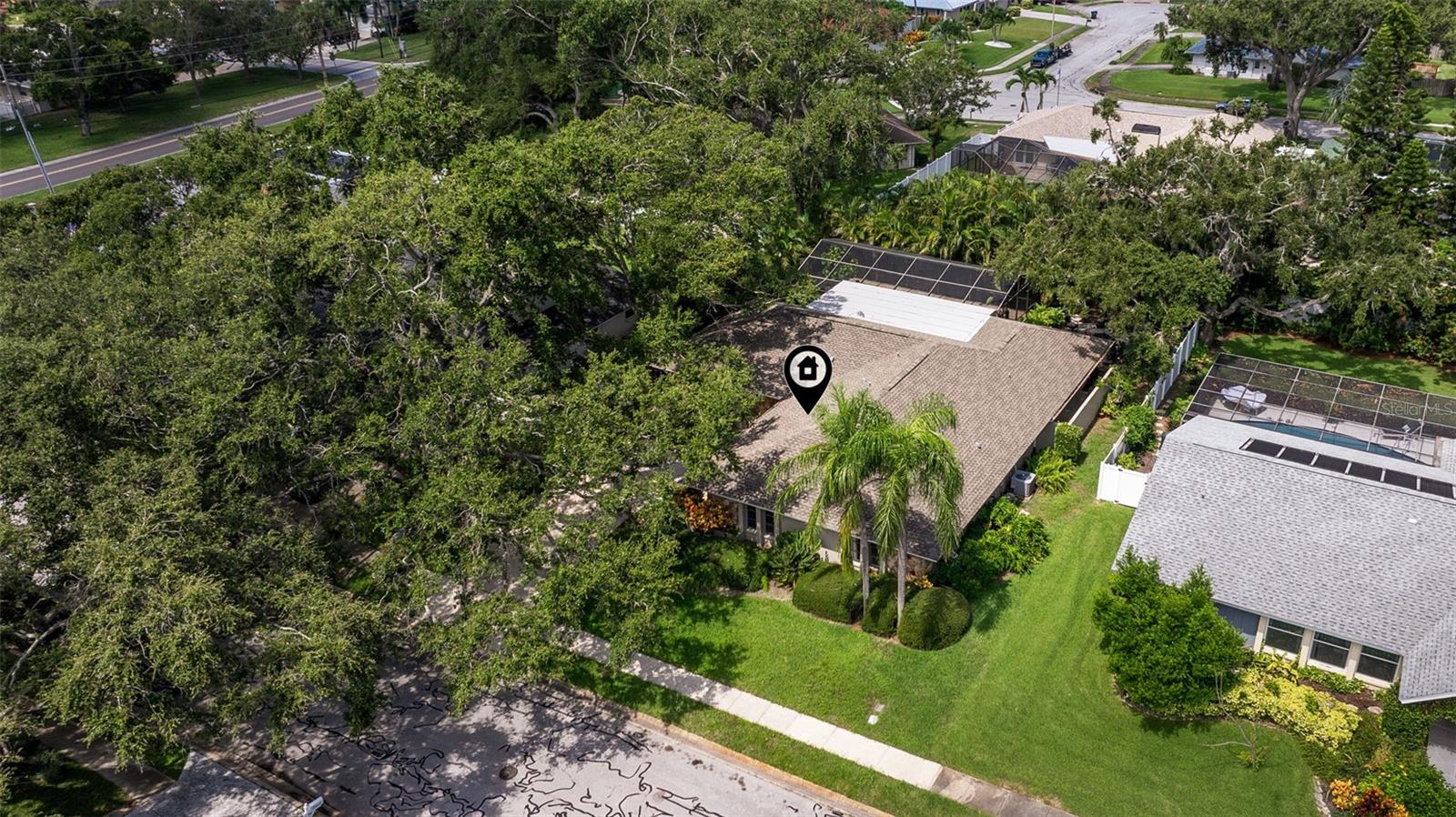 Image 35 of 44 For 707 Knollwood Drive