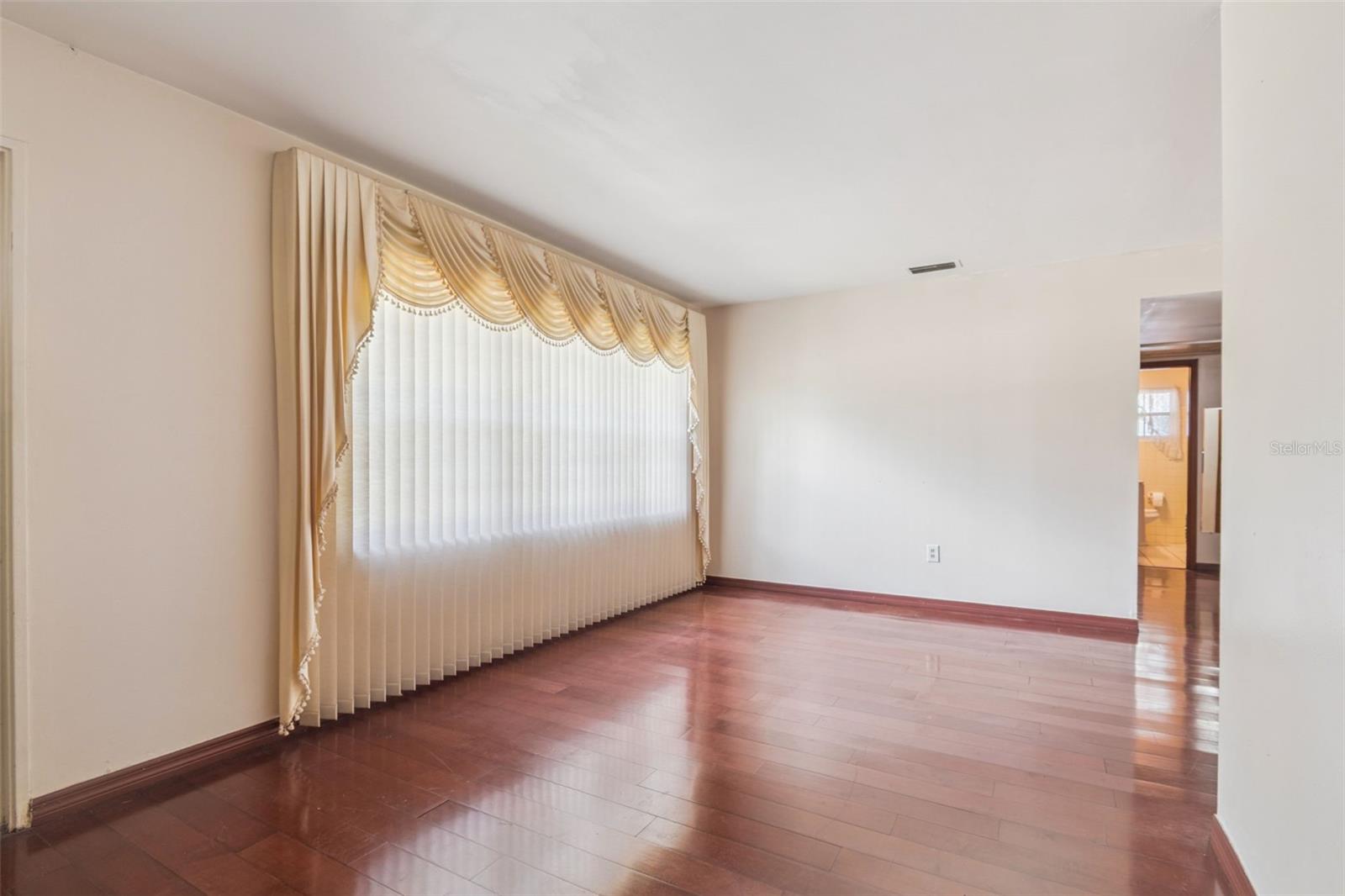 Image 16 of 67 For 3018 Fern Street