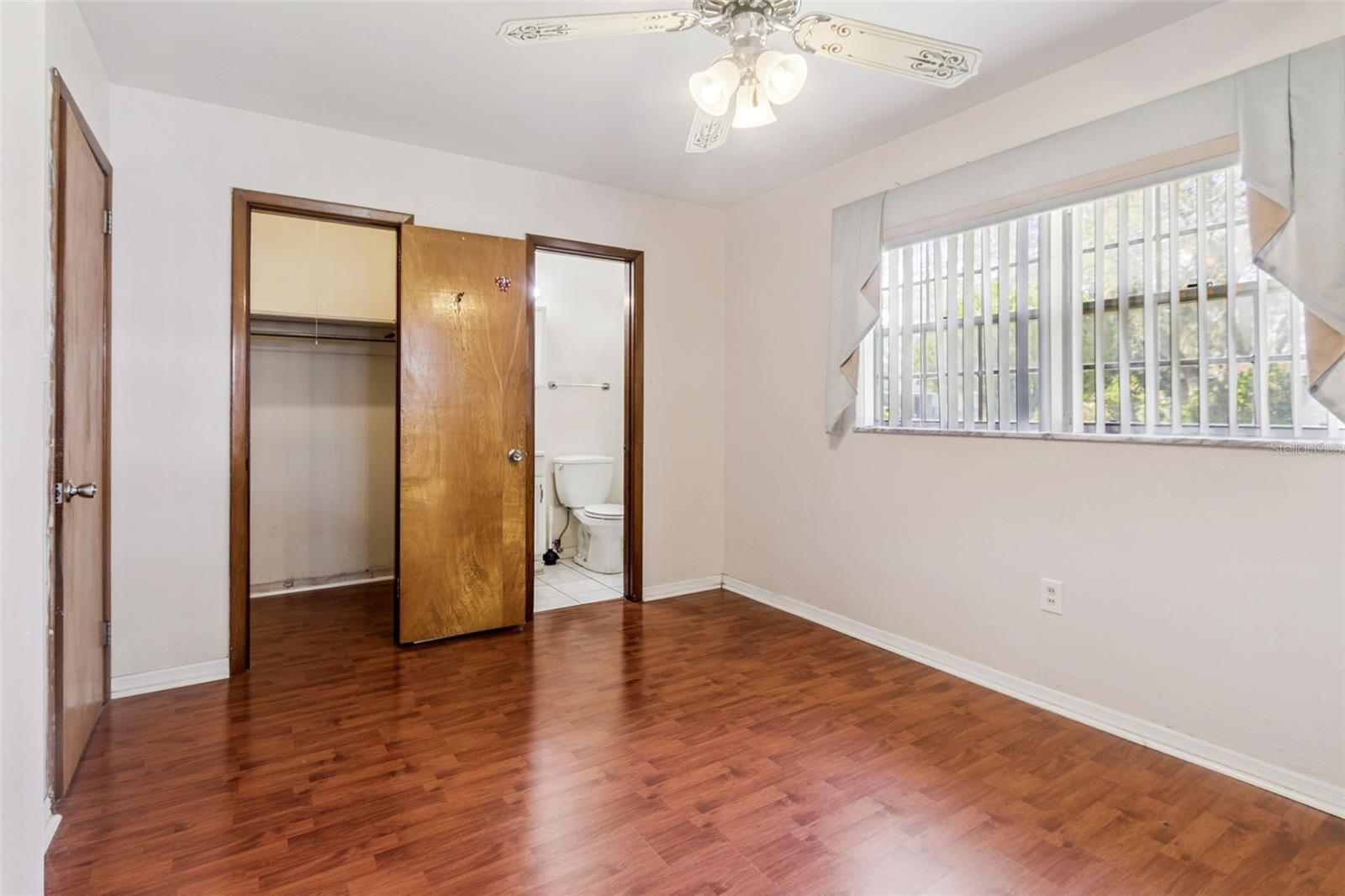 Image 32 of 67 For 3018 Fern Street