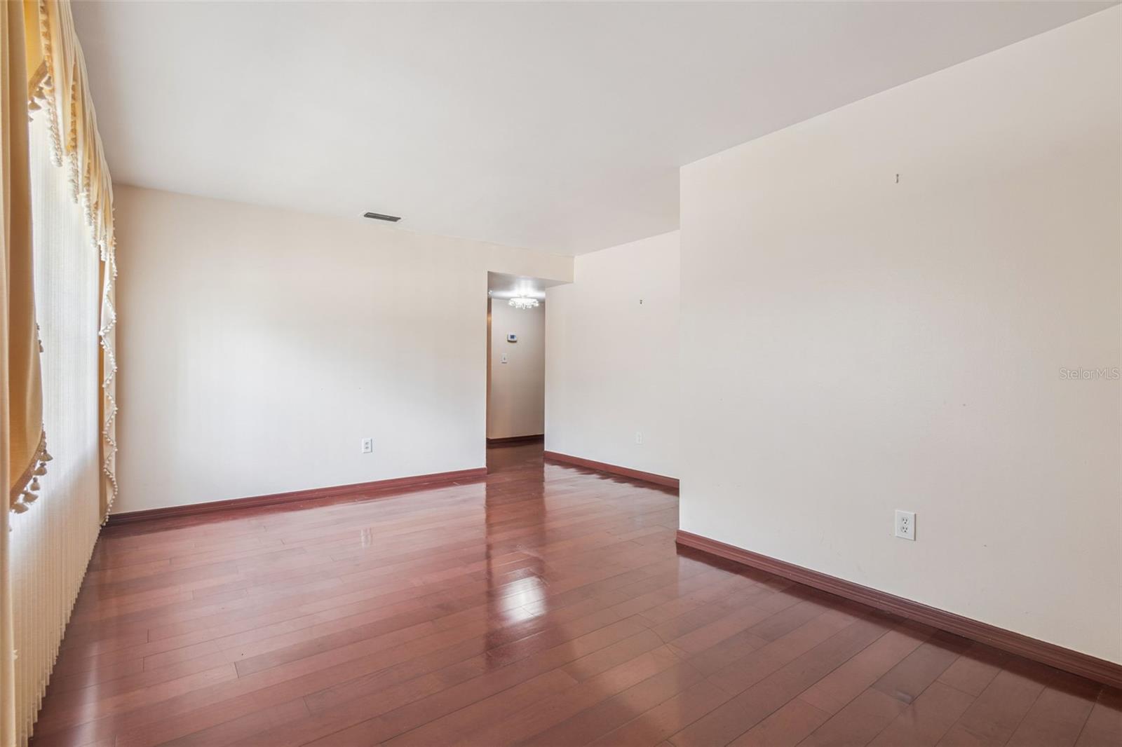 Image 7 of 67 For 3018 Fern Street