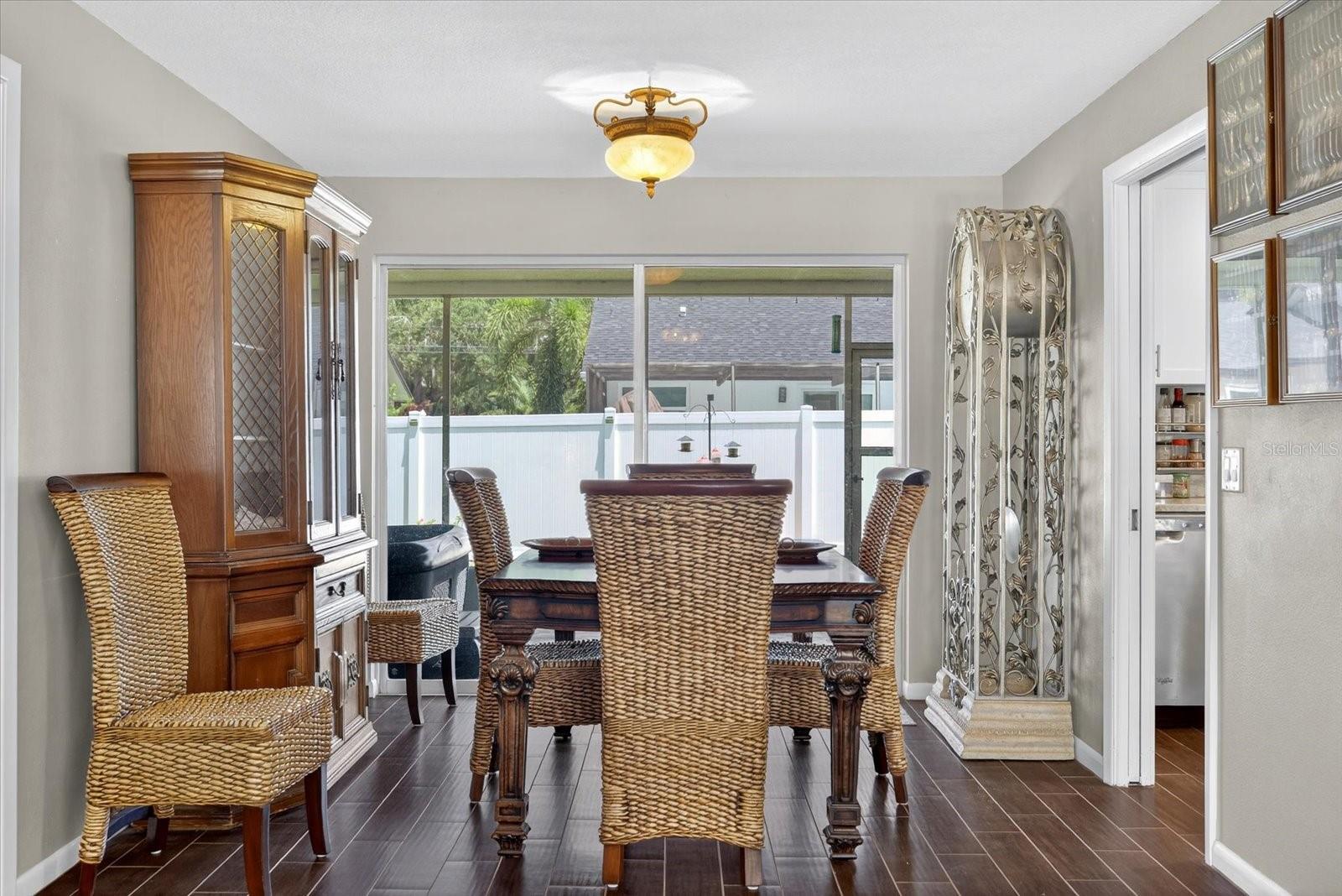 Image 9 of 31 For 1228 Inverness Drive