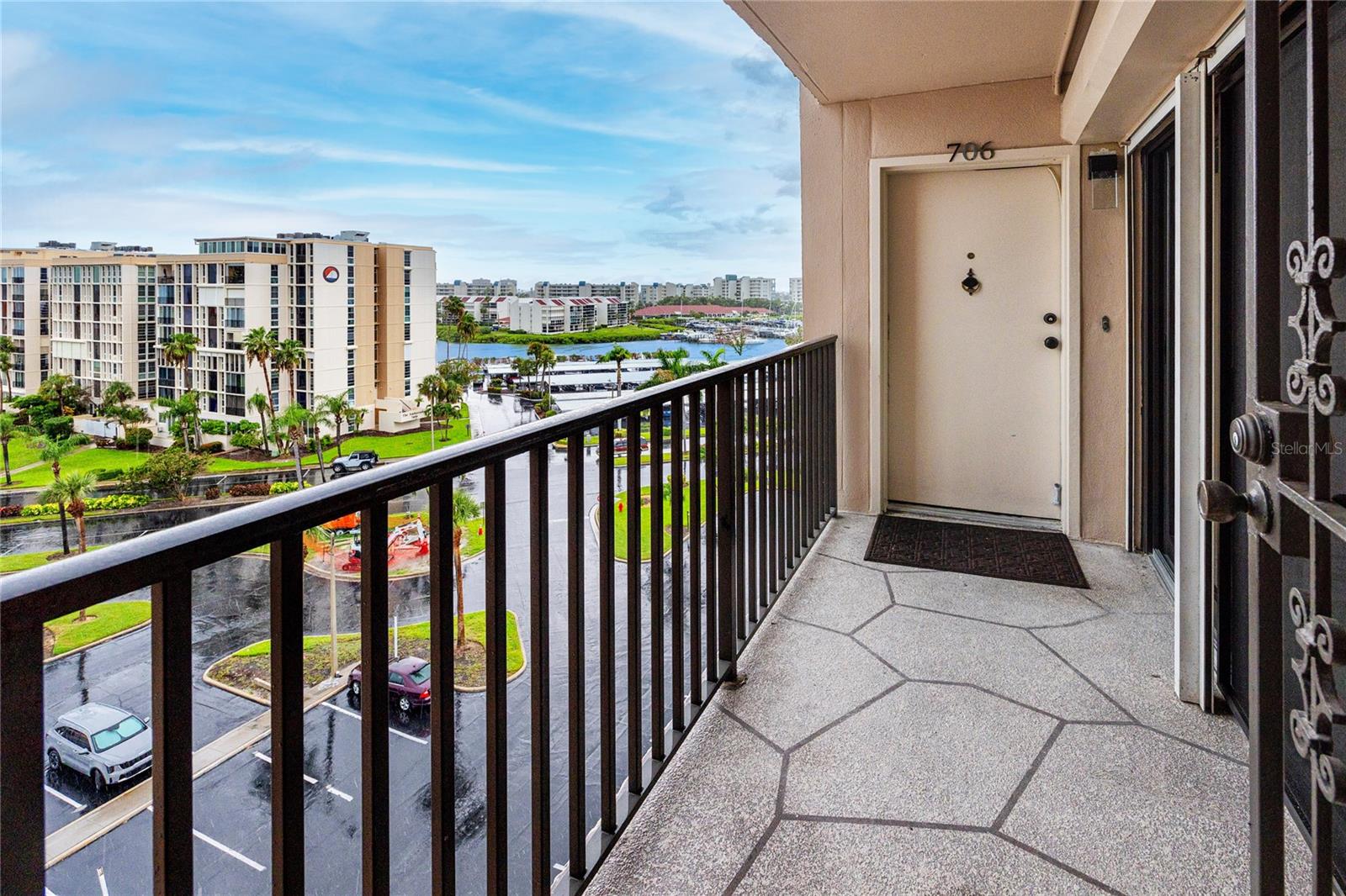 Image 3 of 50 For 7300 Sun Island Drive S 706