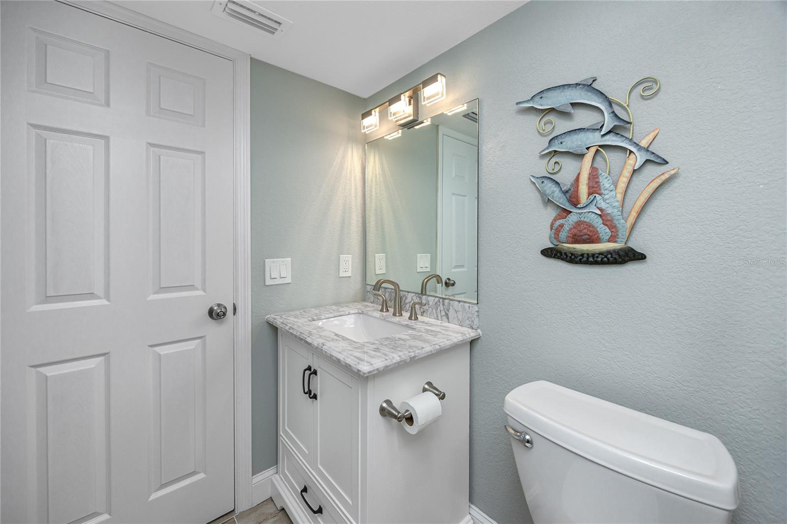 Image 33 of 50 For 7300 Sun Island Drive S 706