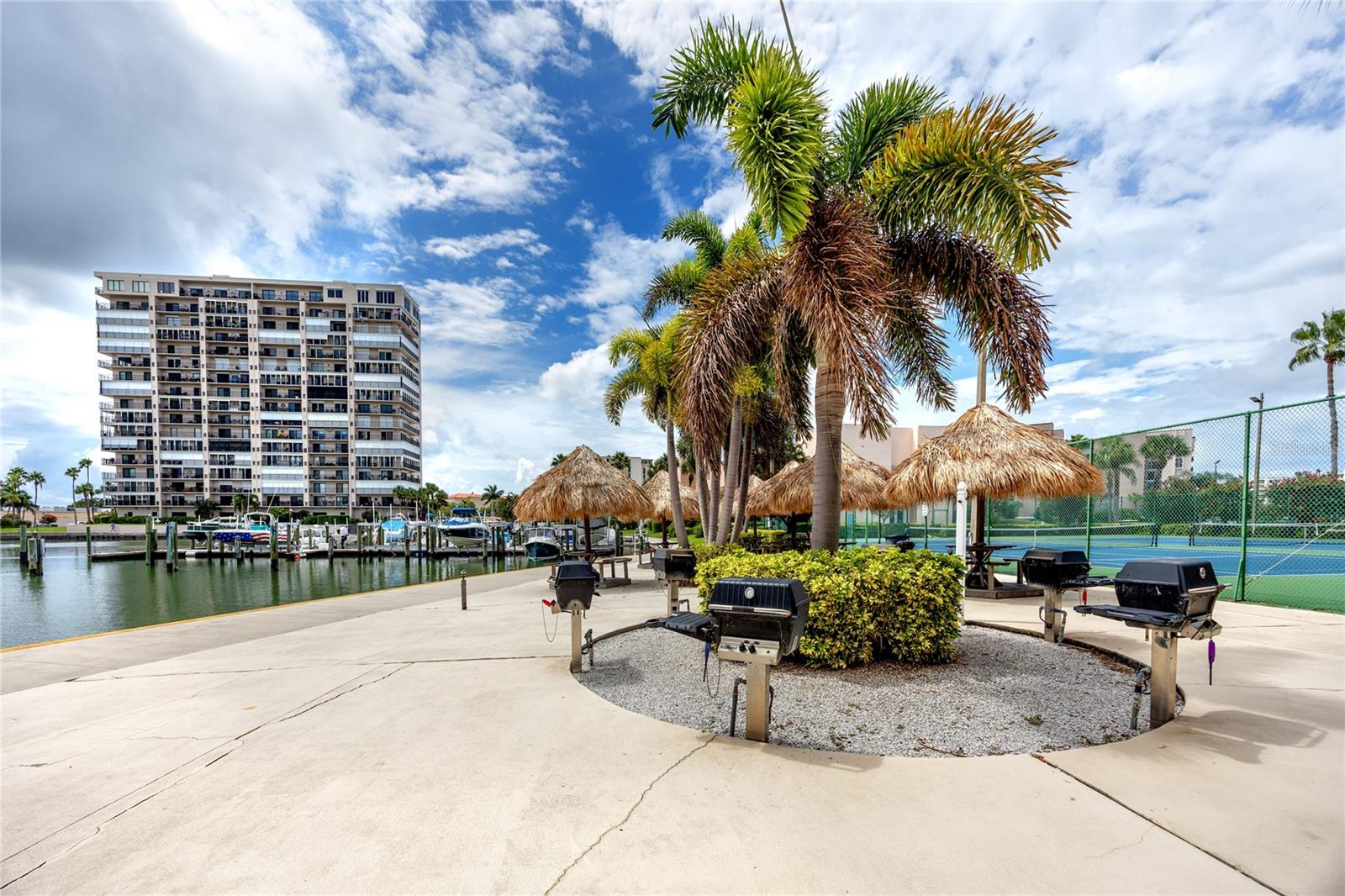 Image 38 of 50 For 7300 Sun Island Drive S 706