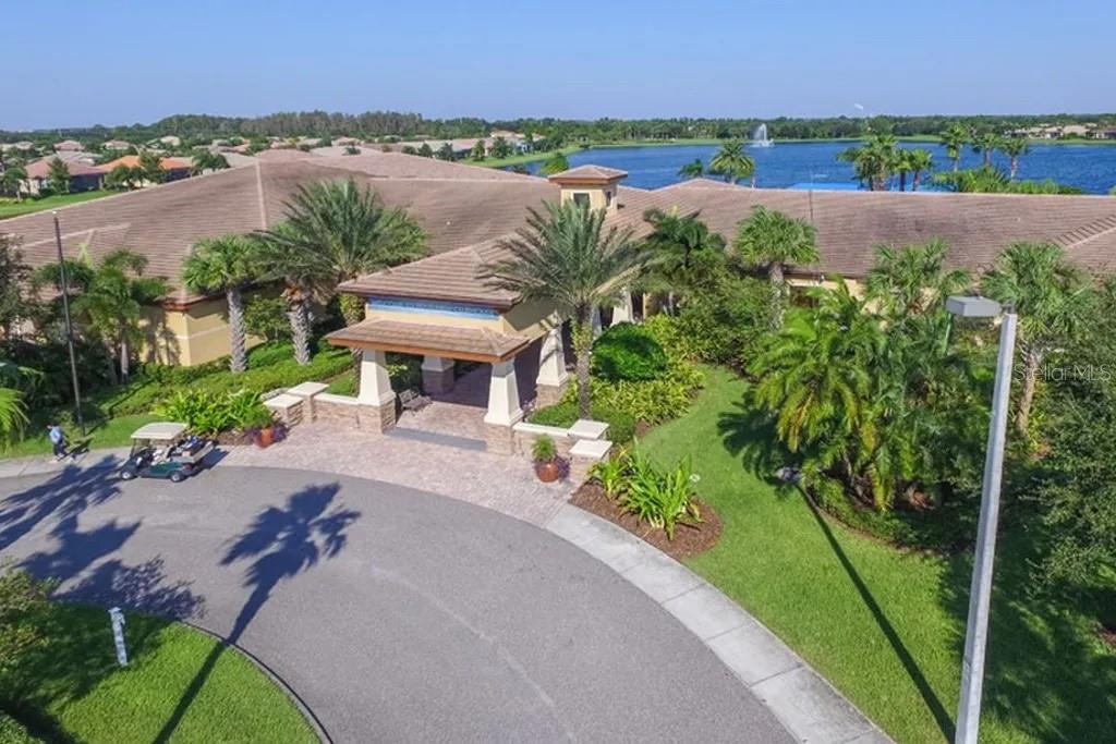 Image 42 of 73 For 15820 Aurora Lake Circle