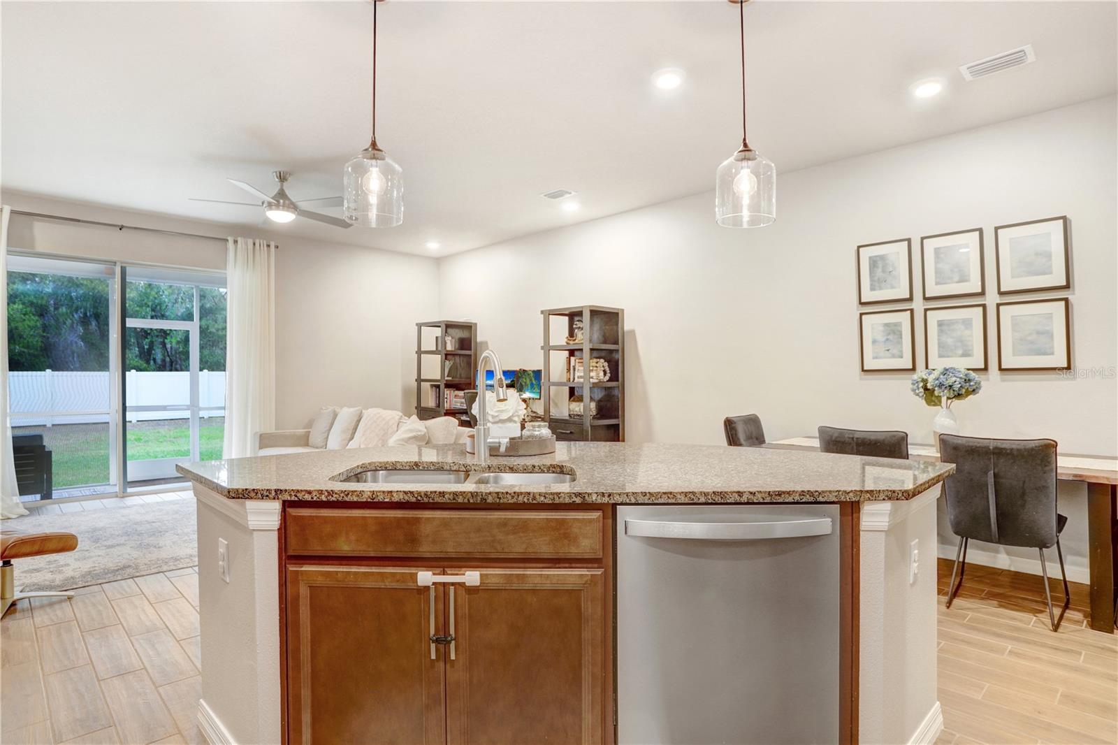 Image 12 of 34 For 2879 Grand Kemerton Place