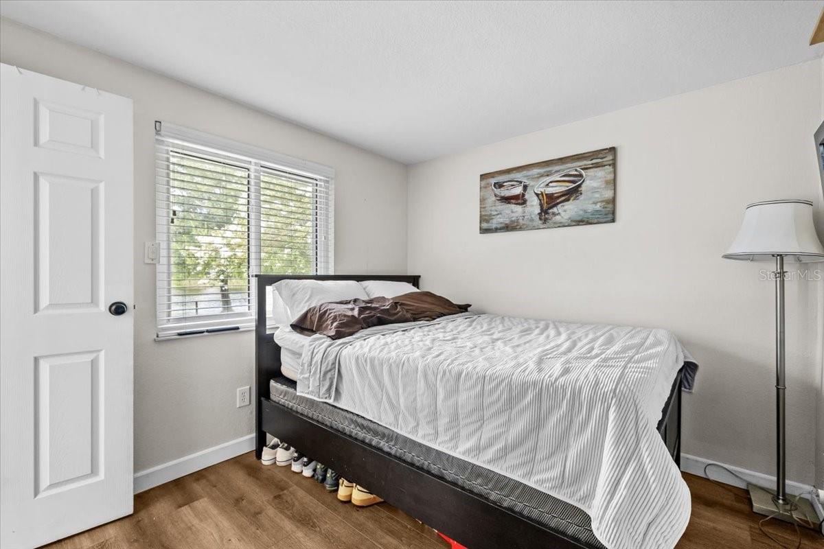 Image 23 of 36 For 5827 Silver Moon Avenue