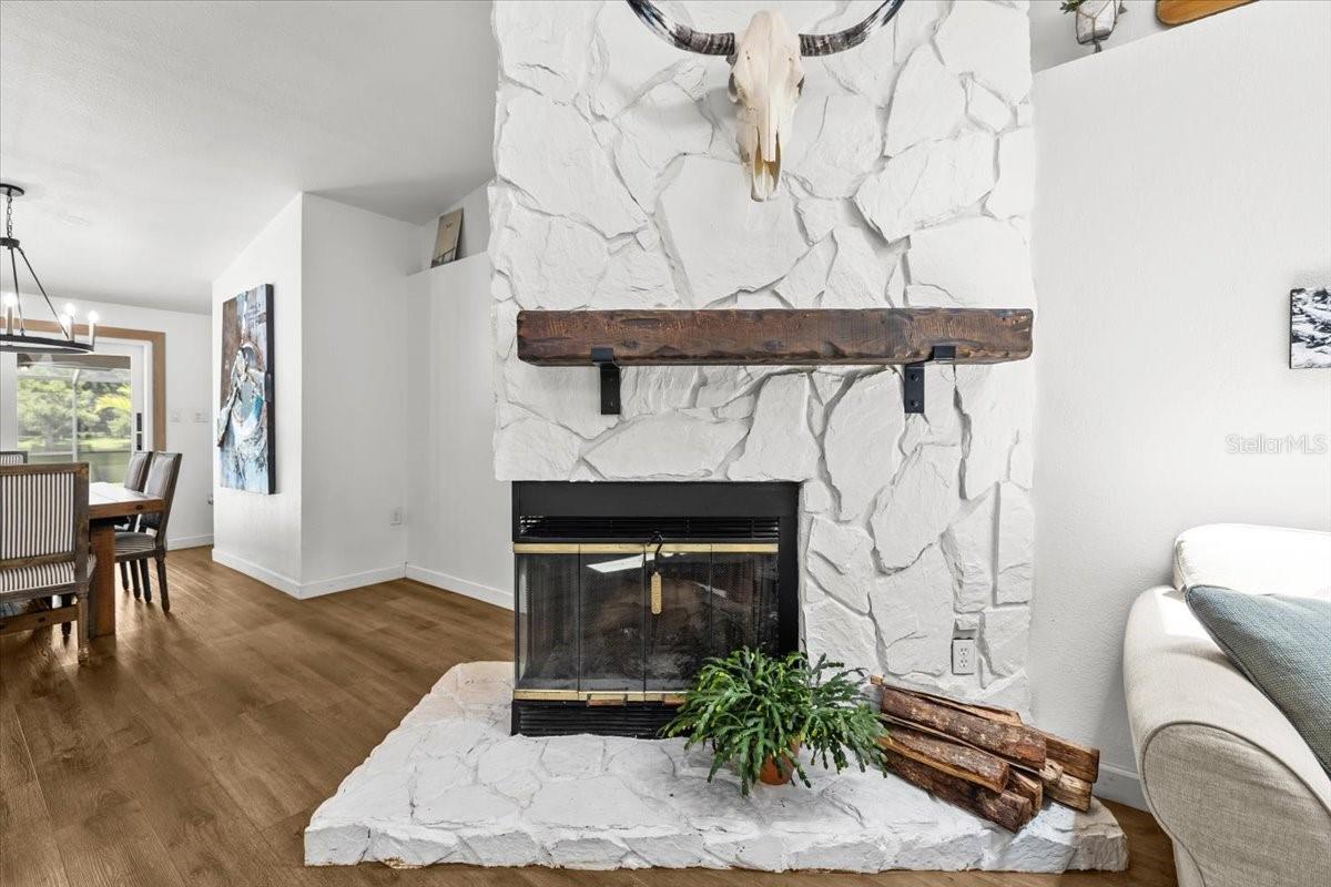 Image 6 of 36 For 5827 Silver Moon Avenue