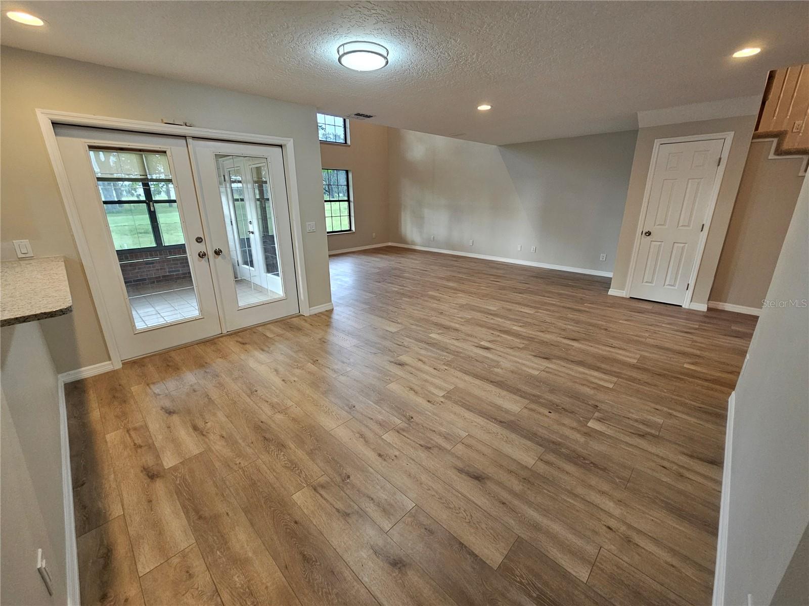 Image 8 of 42 For 6539 Brentwood Drive