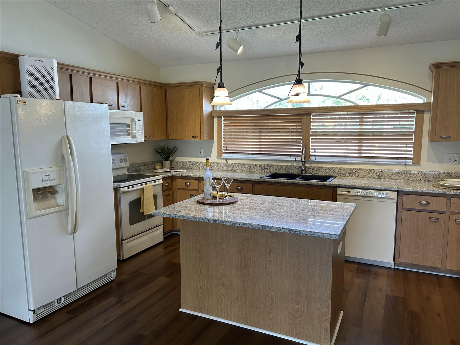 Image 3 of 24 For 2877 56th Avenue Circle E