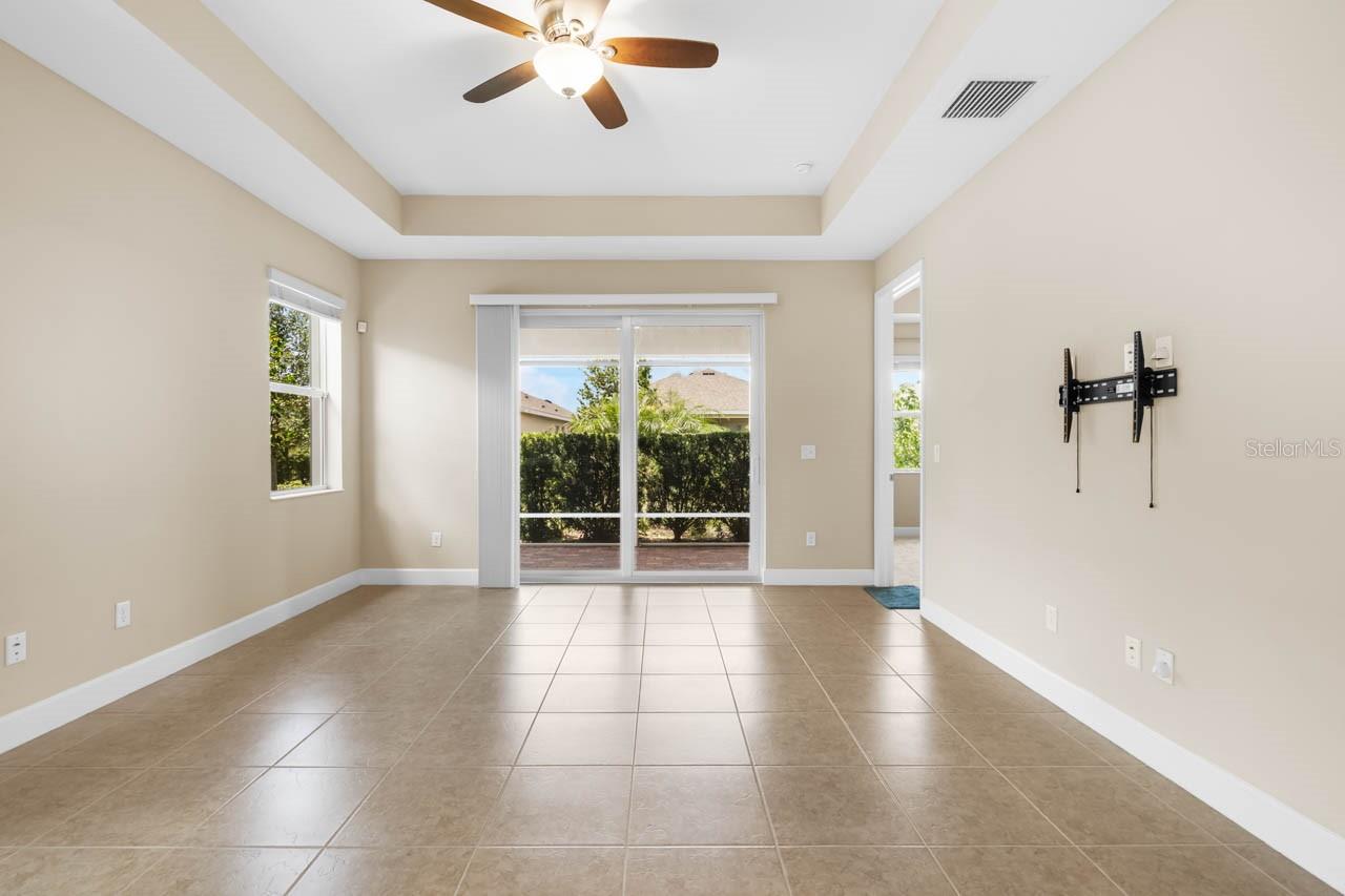 Image 13 of 60 For 809 Chipper Drive