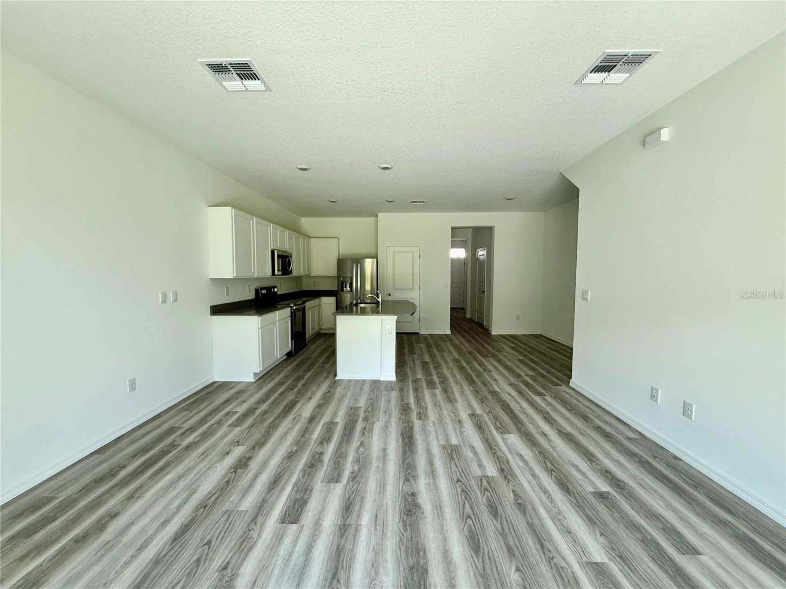 Image 8 of 23 For 11406 Velvet Apricot Drive