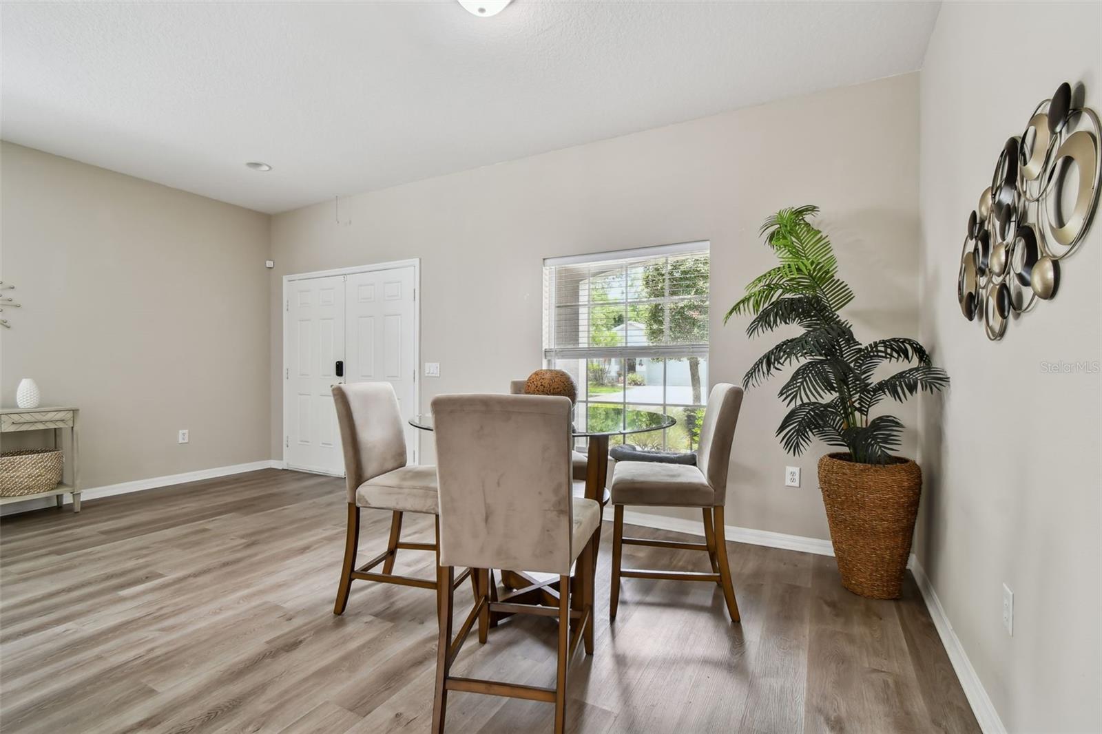 Image 6 of 59 For 8821 River Road