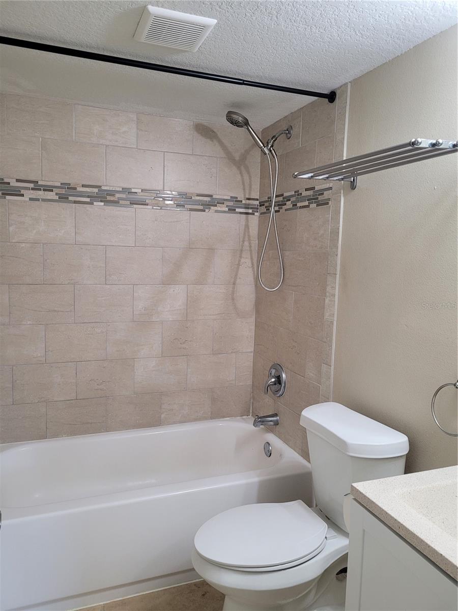 Image 11 of 16 For 534 Golden Raintree Place 8