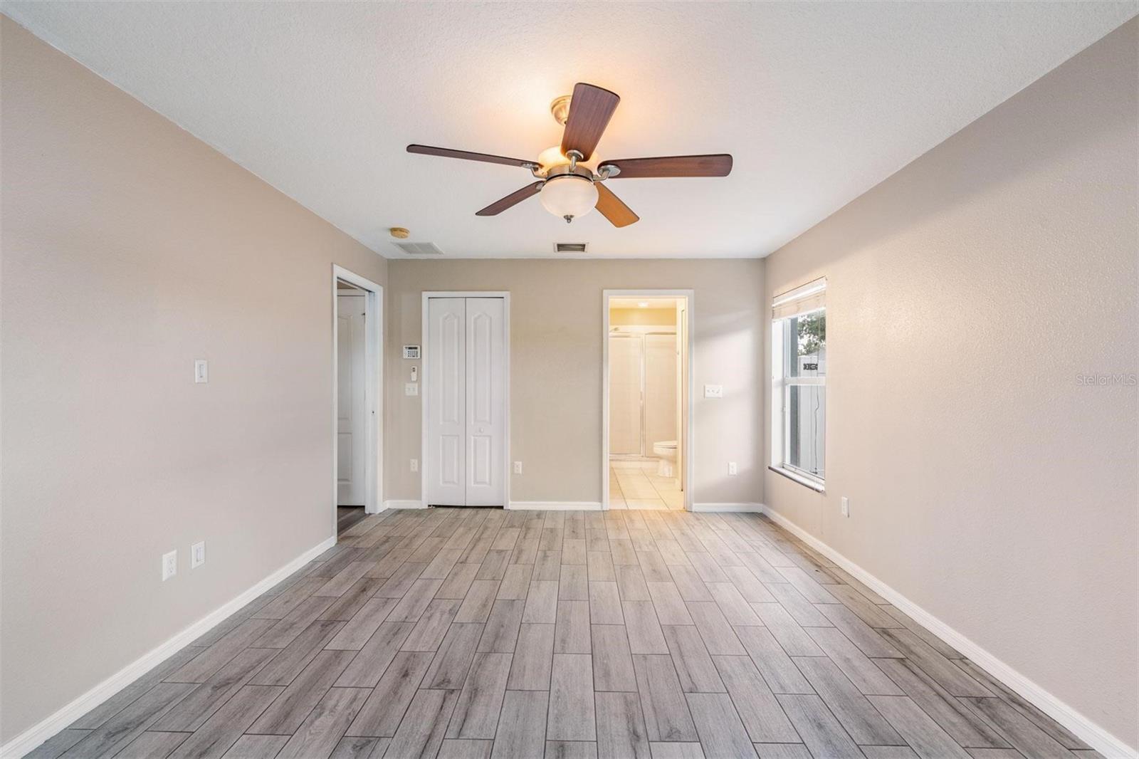 Image 13 of 36 For 13515 Fladgate Mark Drive