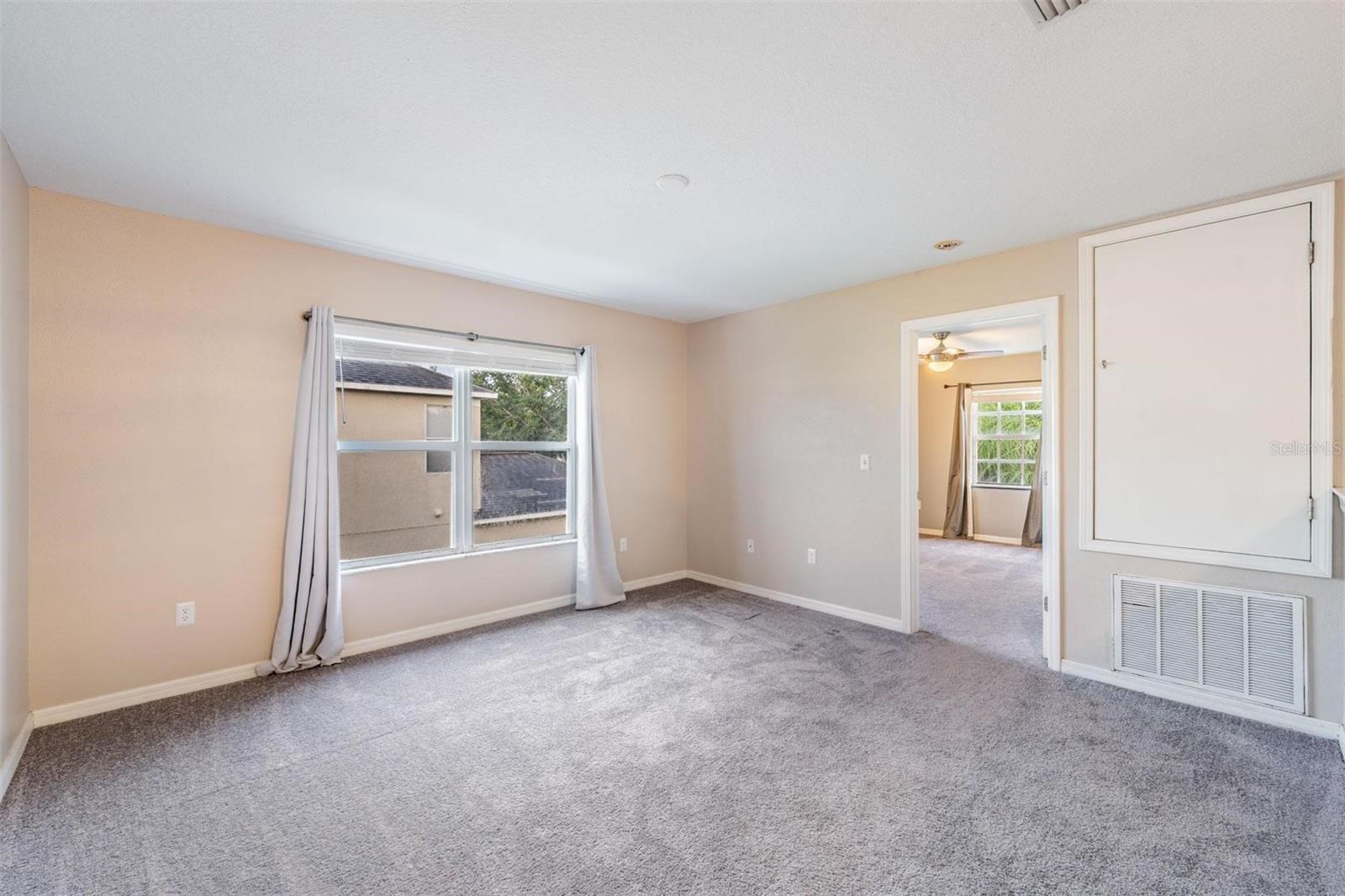 Image 18 of 36 For 13515 Fladgate Mark Drive