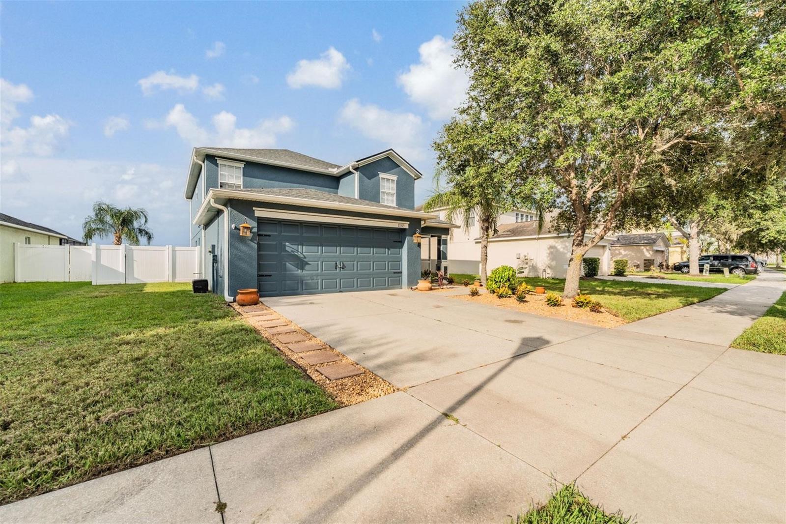 Image 2 of 36 For 13515 Fladgate Mark Drive