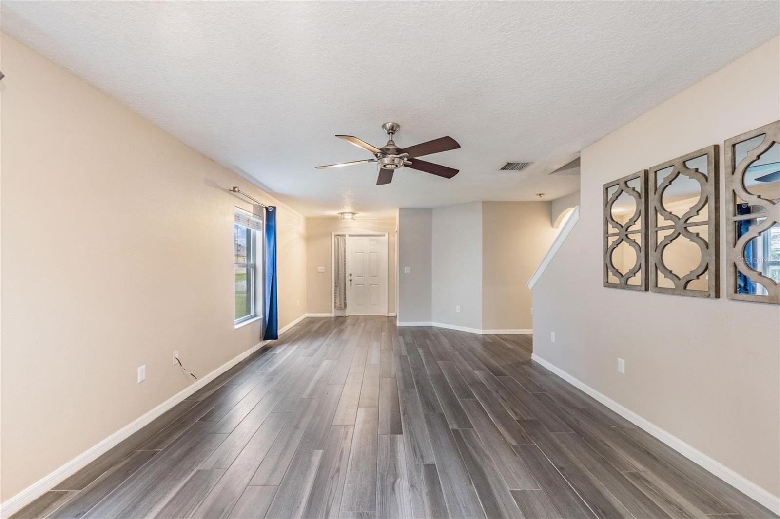 Image 5 of 36 For 13515 Fladgate Mark Drive