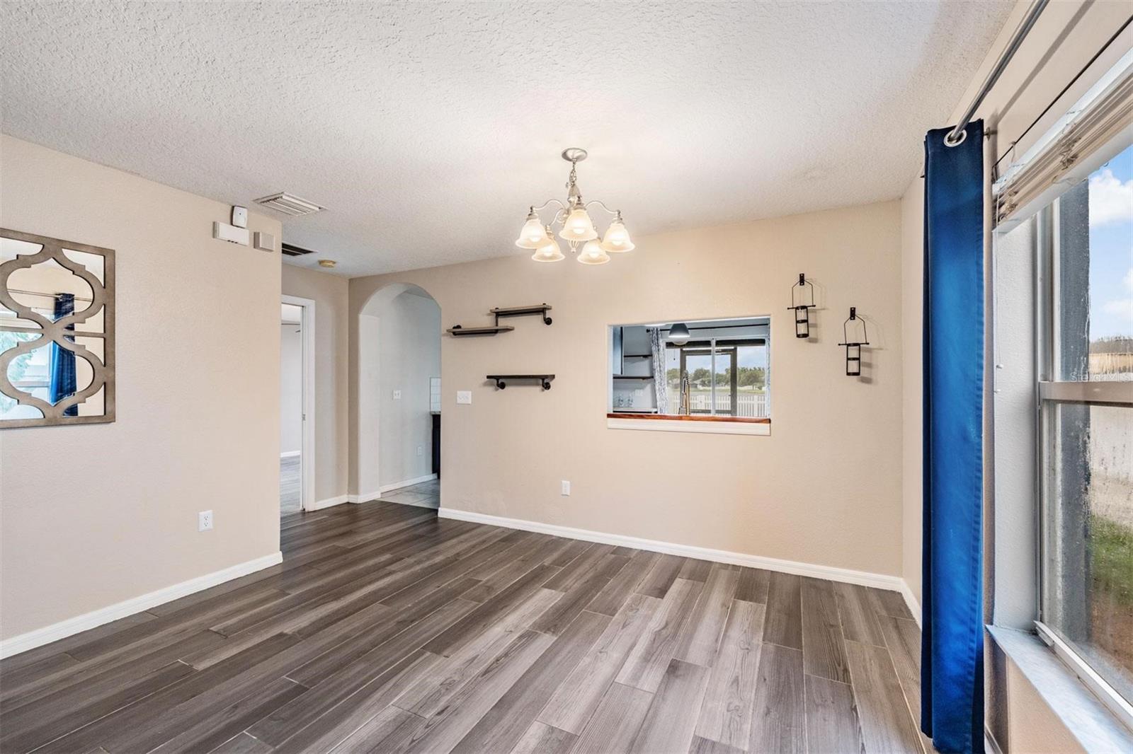 Image 6 of 36 For 13515 Fladgate Mark Drive