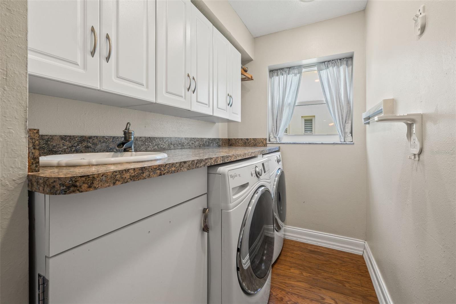 Image 35 of 58 For 4673 Alisa Circle Ne