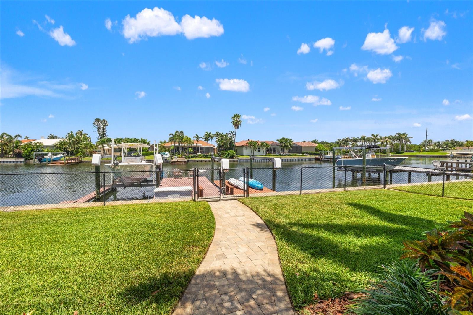 Image 46 of 58 For 4673 Alisa Circle Ne