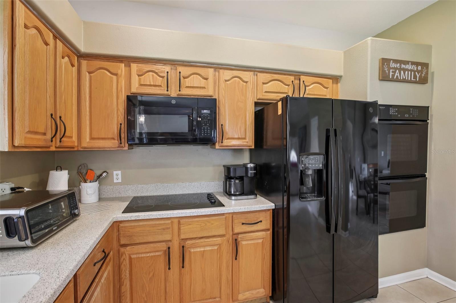 Image 11 of 50 For 736 Tuscanny Street