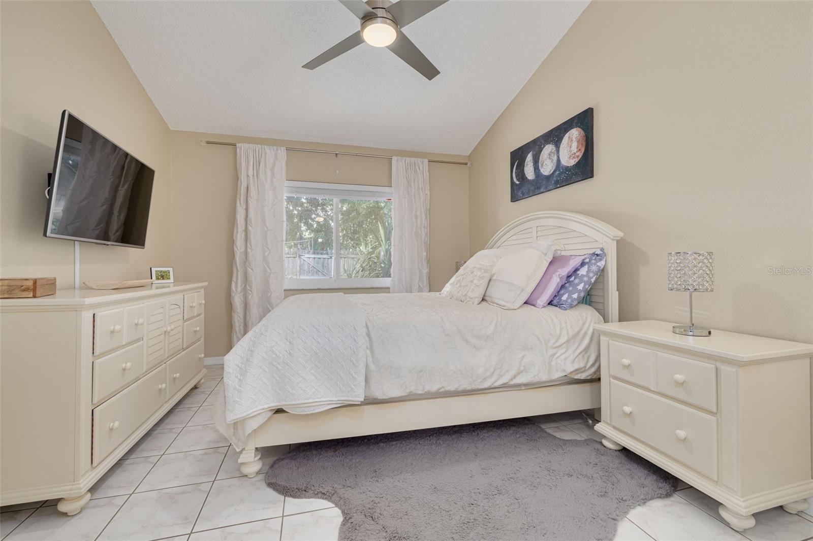 Image 11 of 28 For 6980 Ulmerton Road 1d